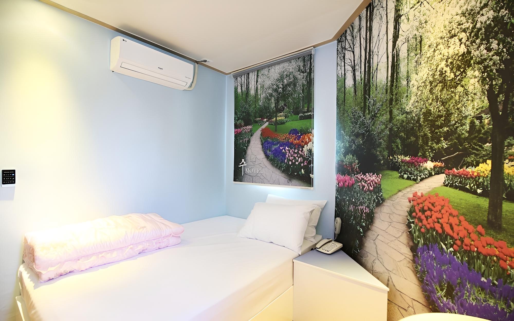 Room (Prospect A (pc available)) photo 2