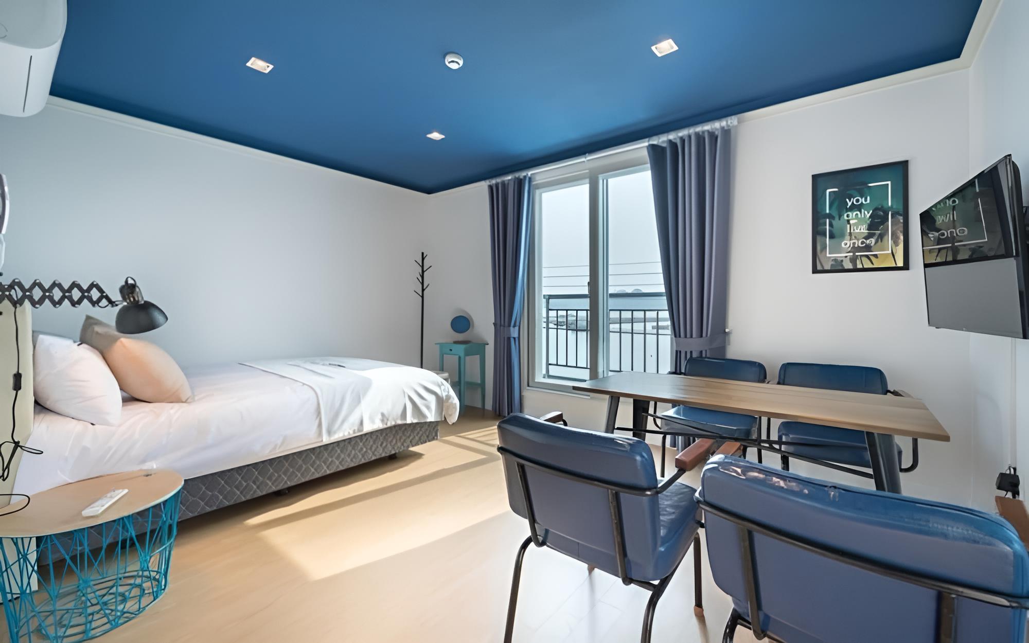 Room (B203 (Terrace Ocean View))