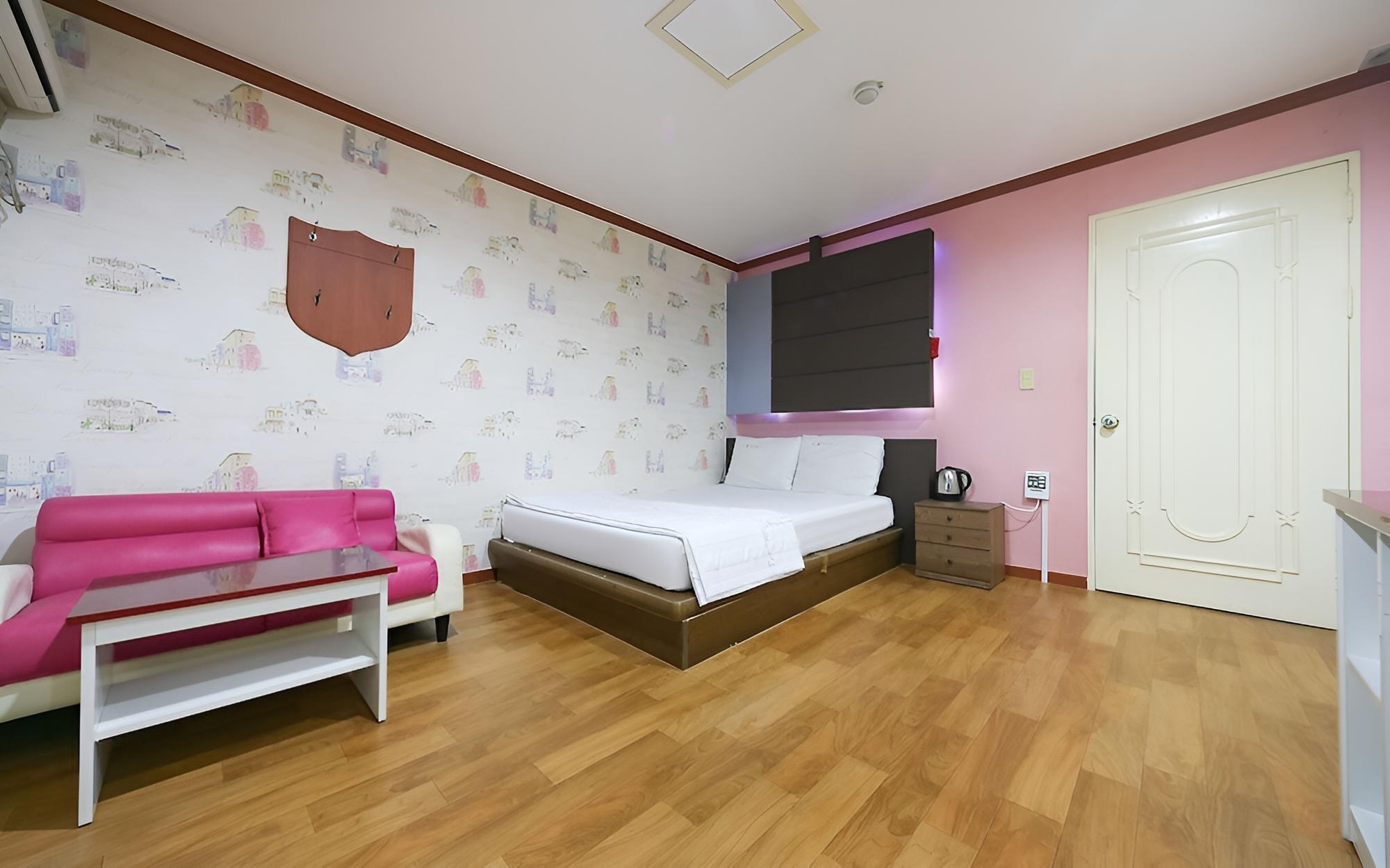 Room (Standard Room) photo 1