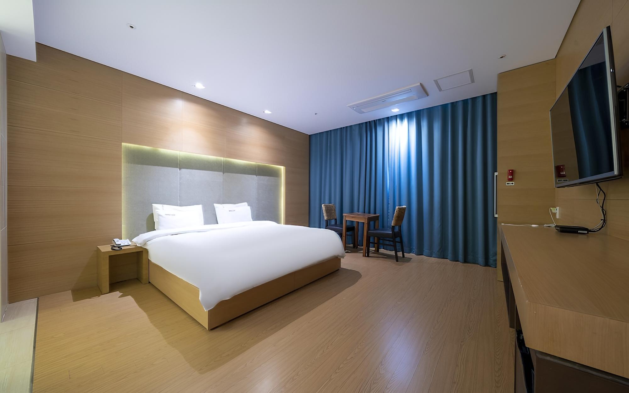Room (Deluxe Double (Laundry OTT Room Assig)