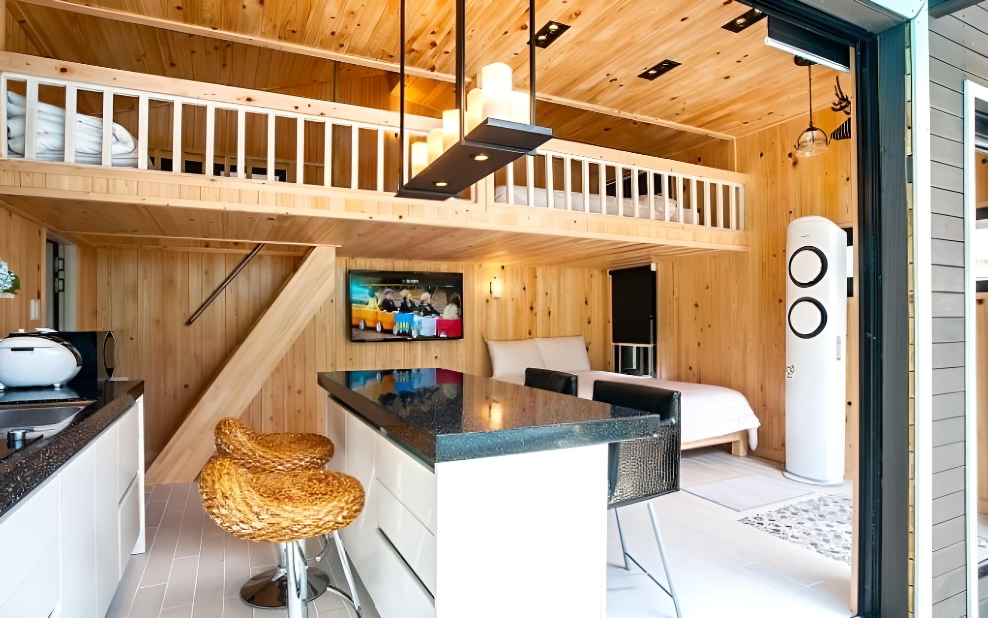 Room (Byeoldul Unshared House(Duplex))