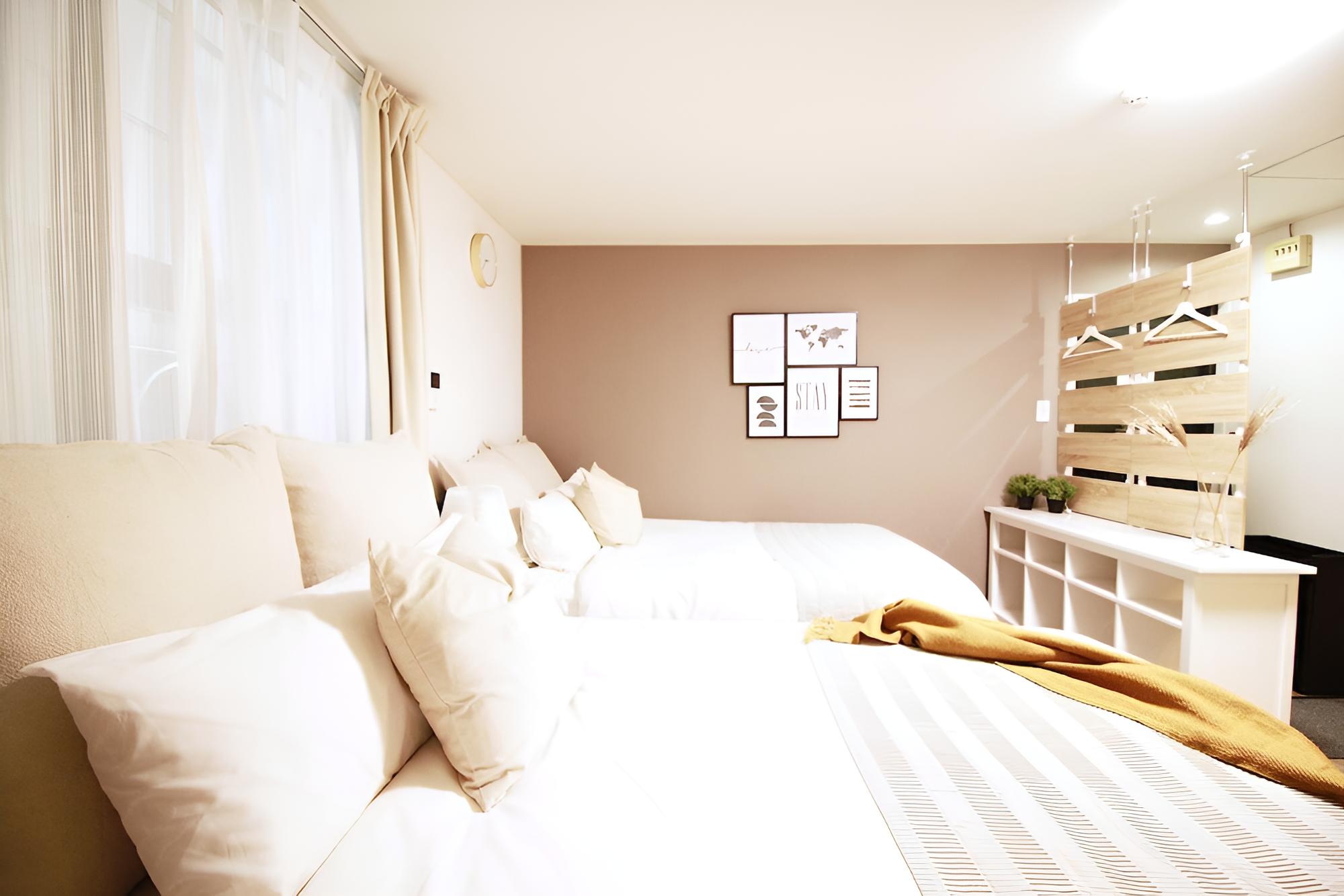 Deluxe Family Room (4-5)