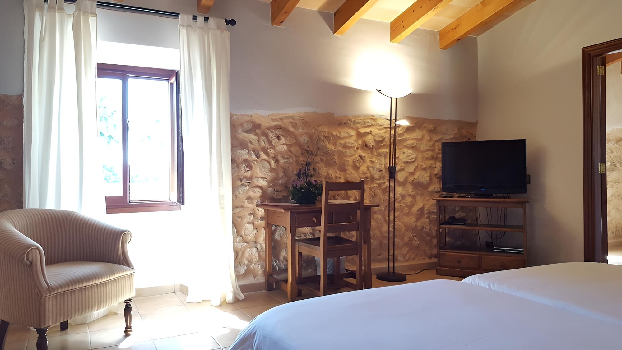 Standard Double or Twin Room, Resort View photo 2