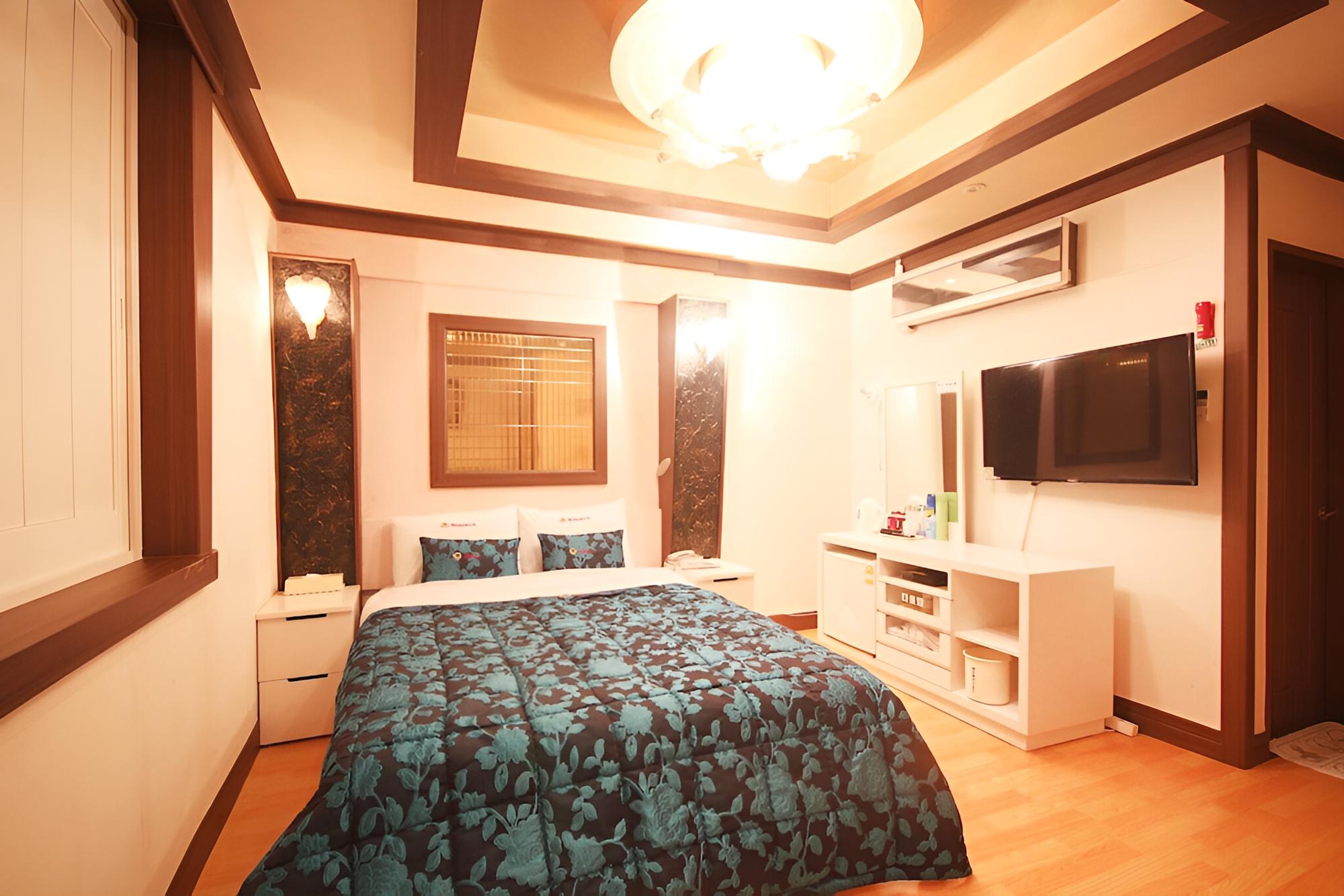 Room (Standard Room)