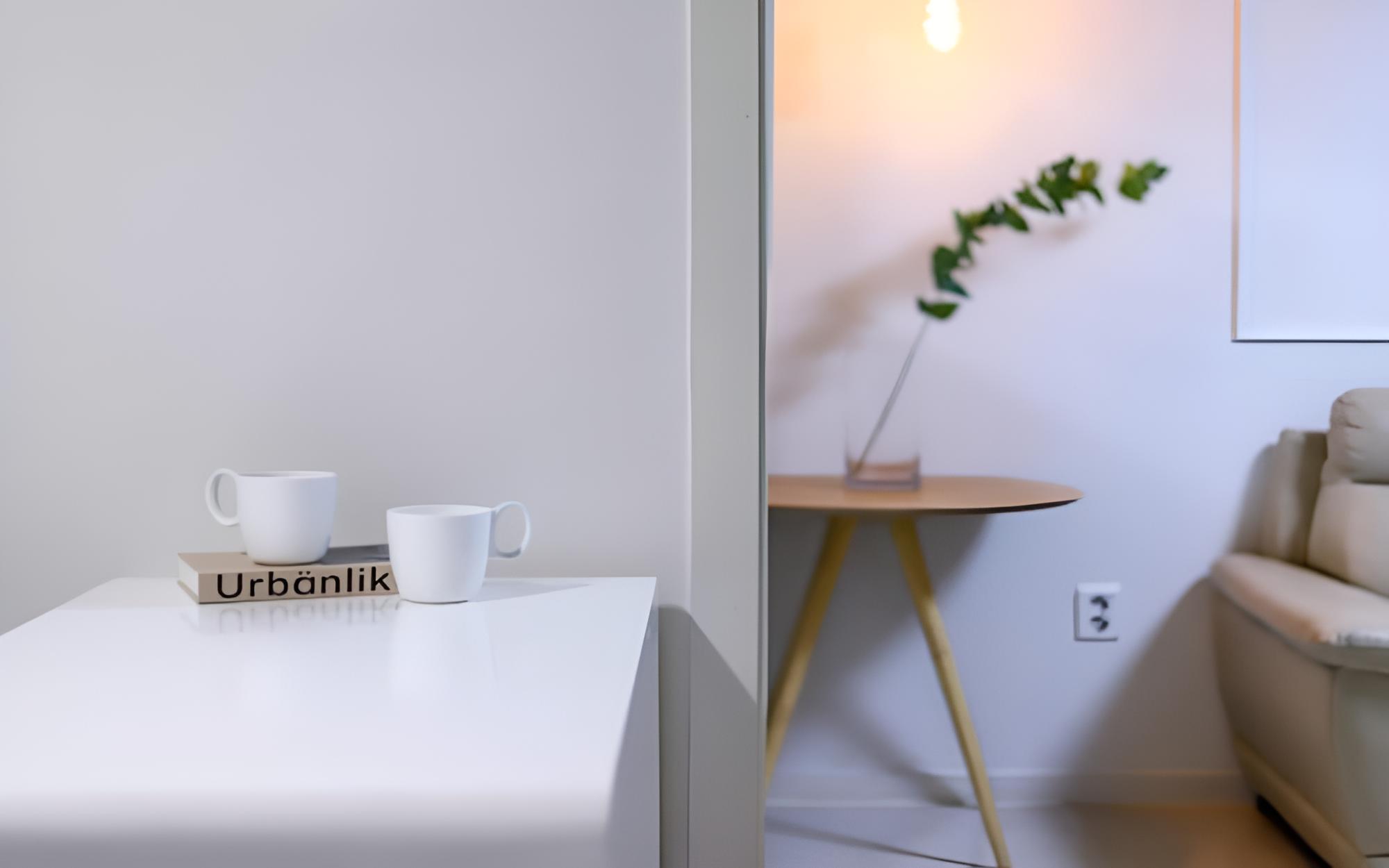 Room (GARDEN 1)