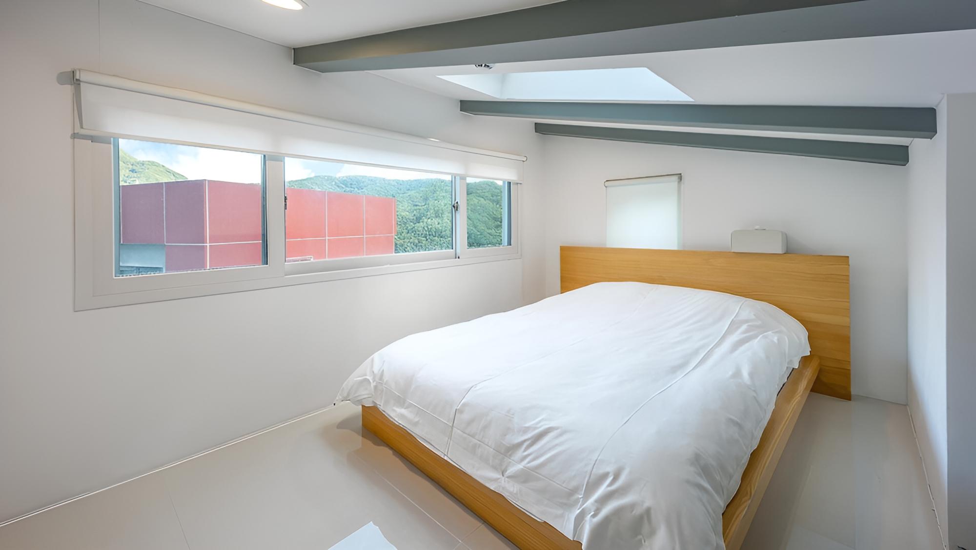 Basic Room, 1 Bedroom (STEEL 2)