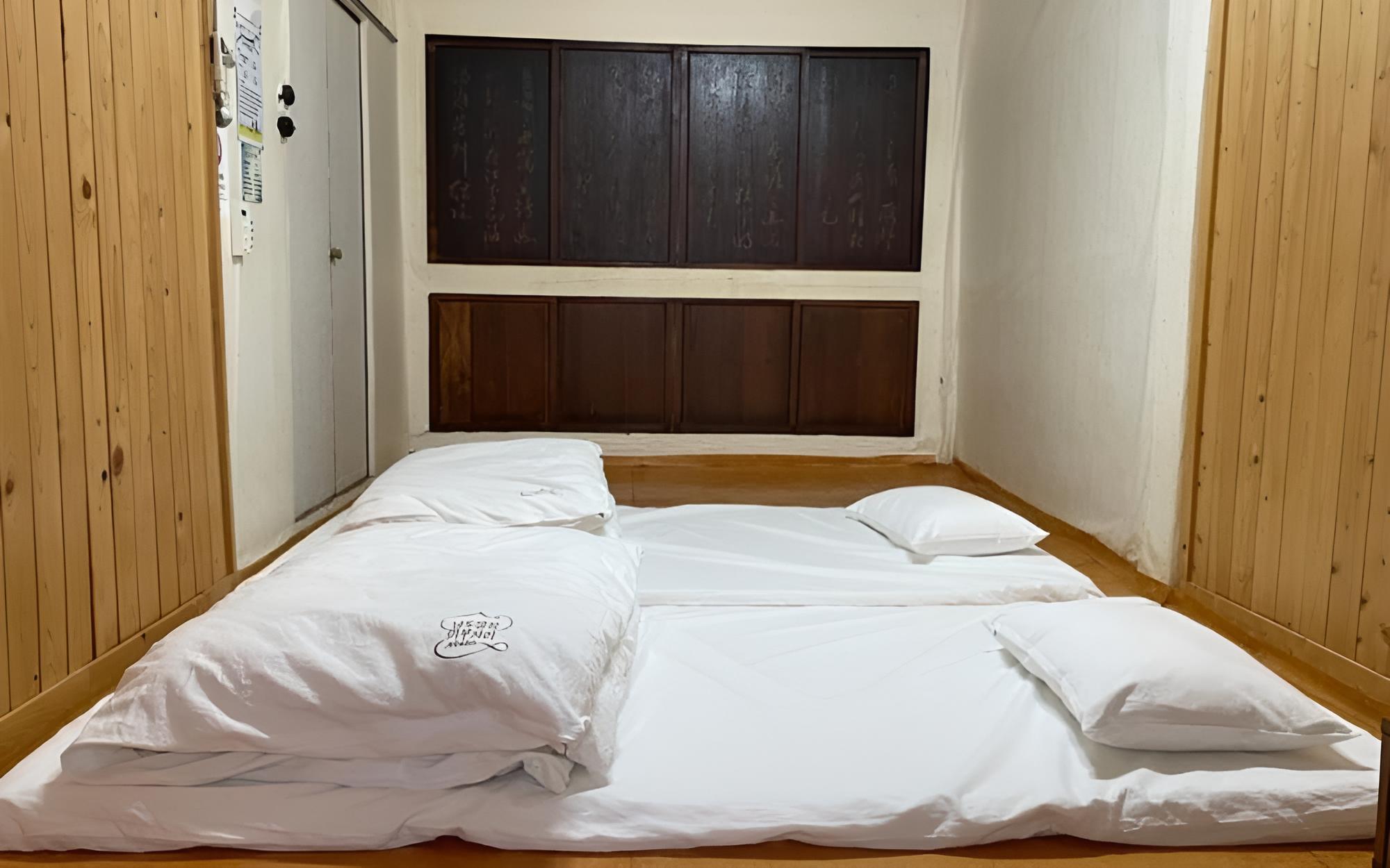 Room (Main building (1 room)) - Photo 4