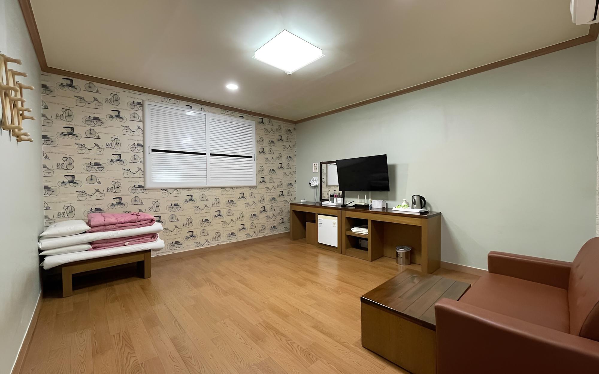 Room (Ondol)