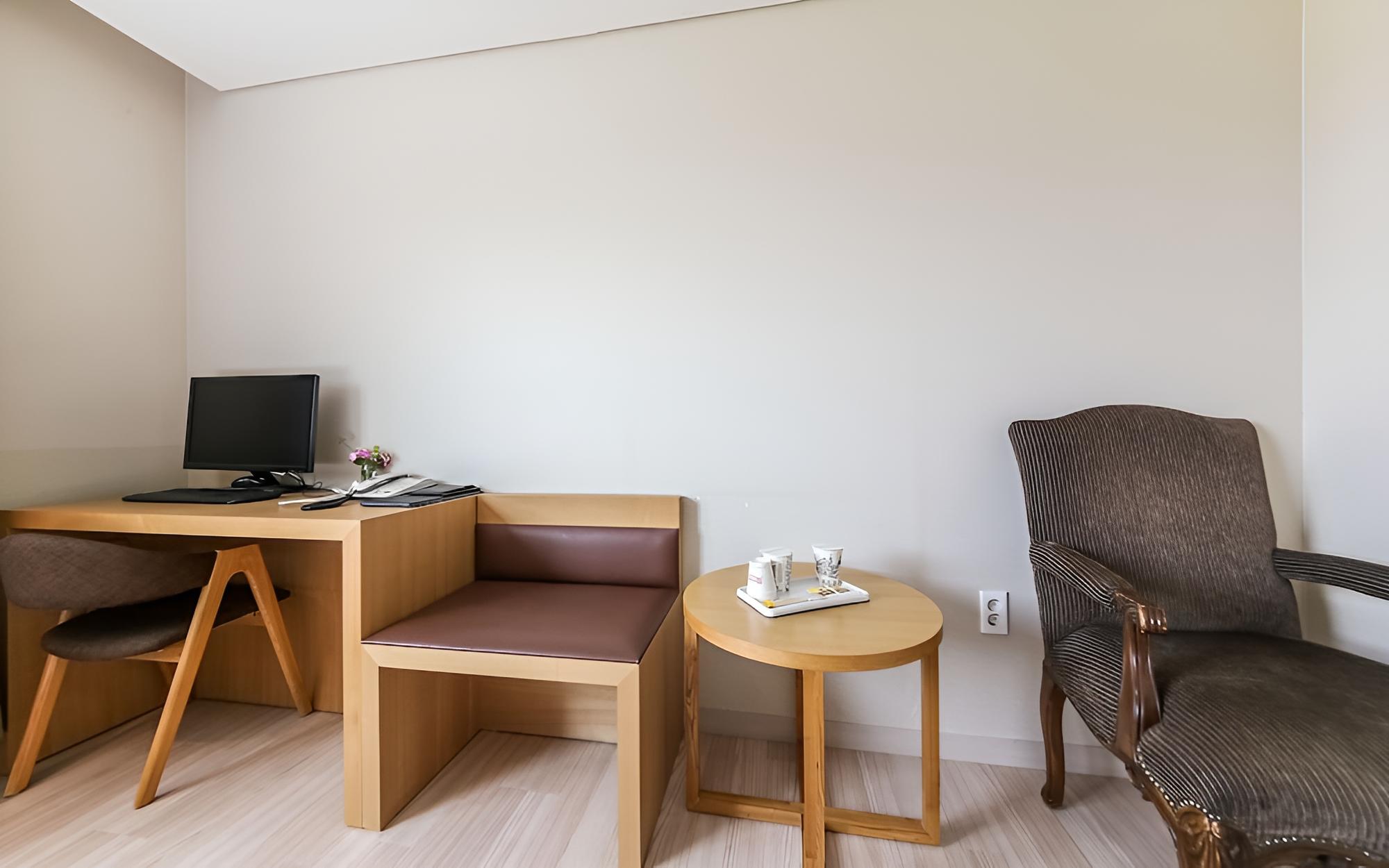 Room (Premium Twin) photo 2