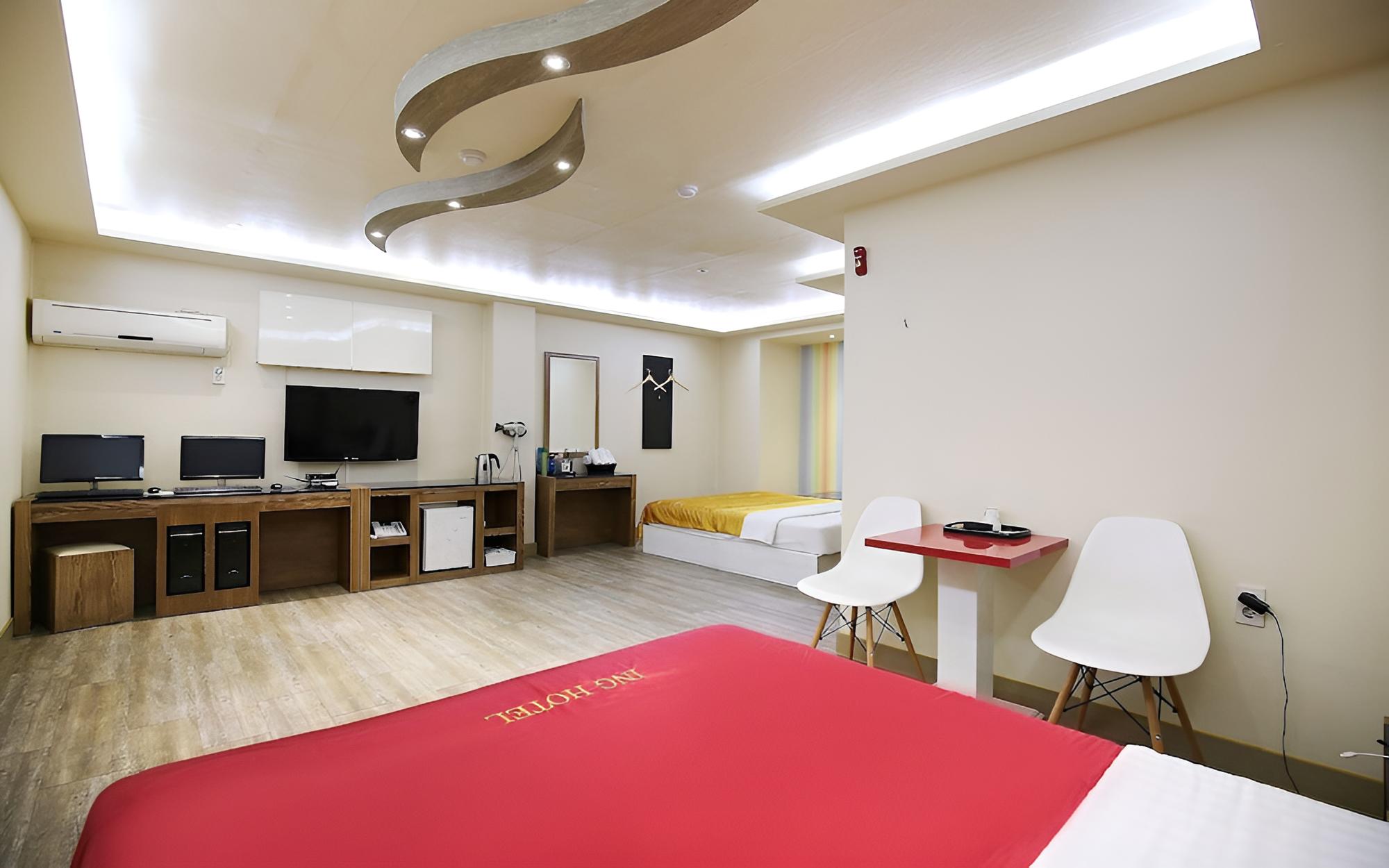 Room (Deluxe A)
