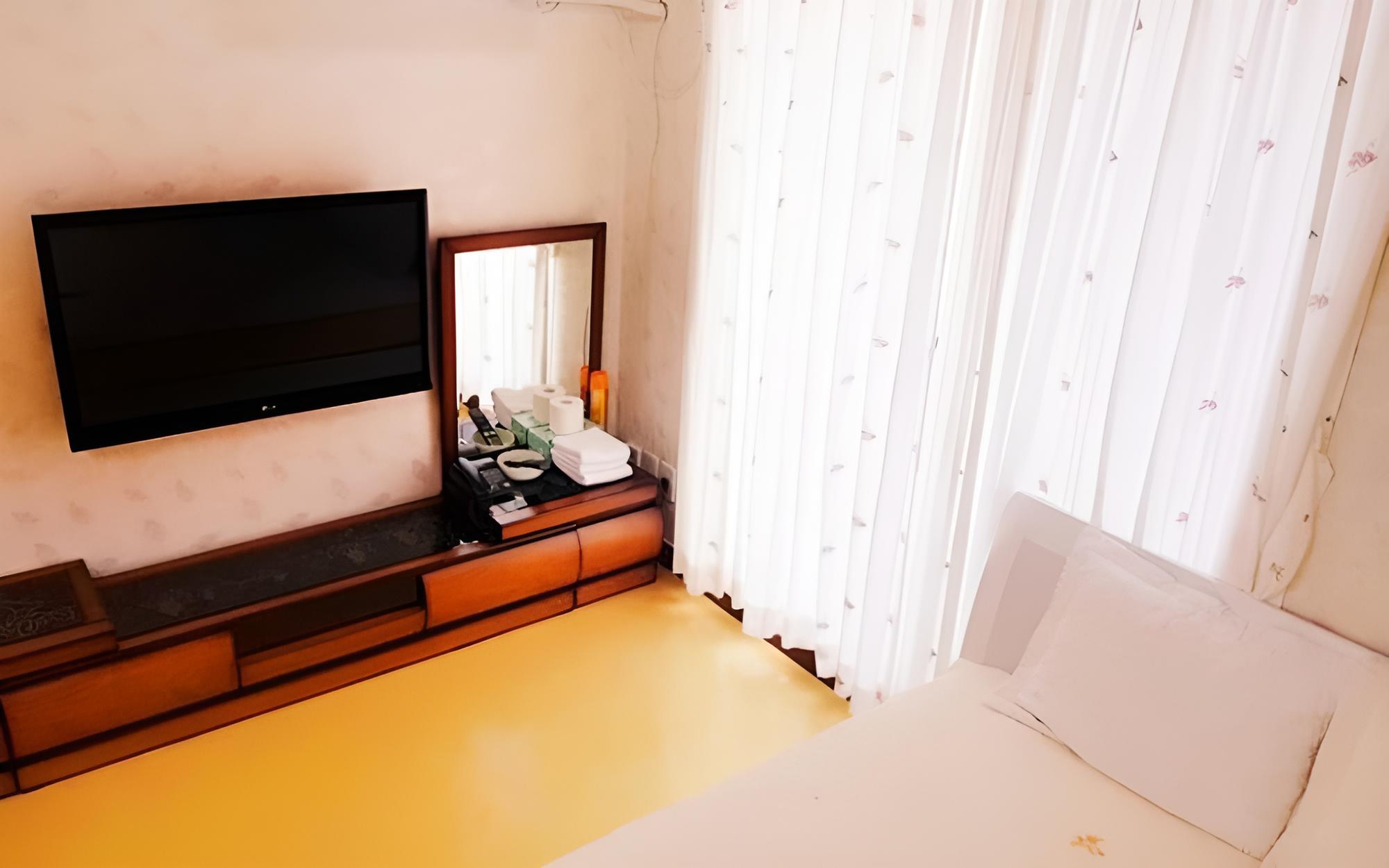 Room (Ondol B Bed2)