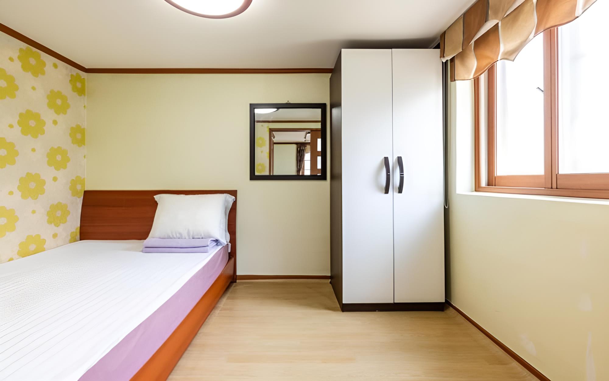 Room (Building A -304)