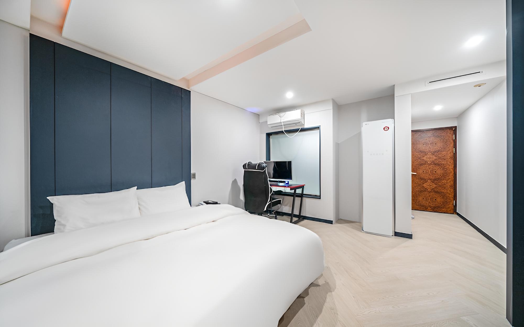 Room (Standard room-walking special price () - Photo 7