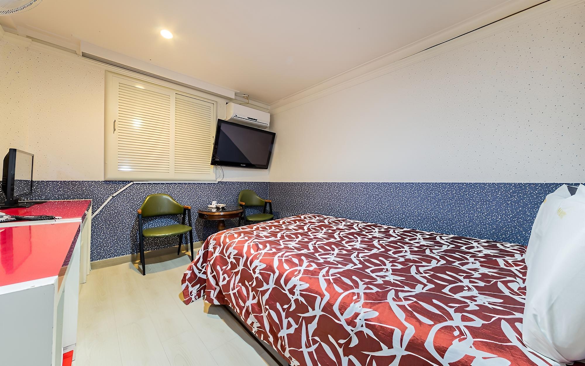 Room (Standard Room)
