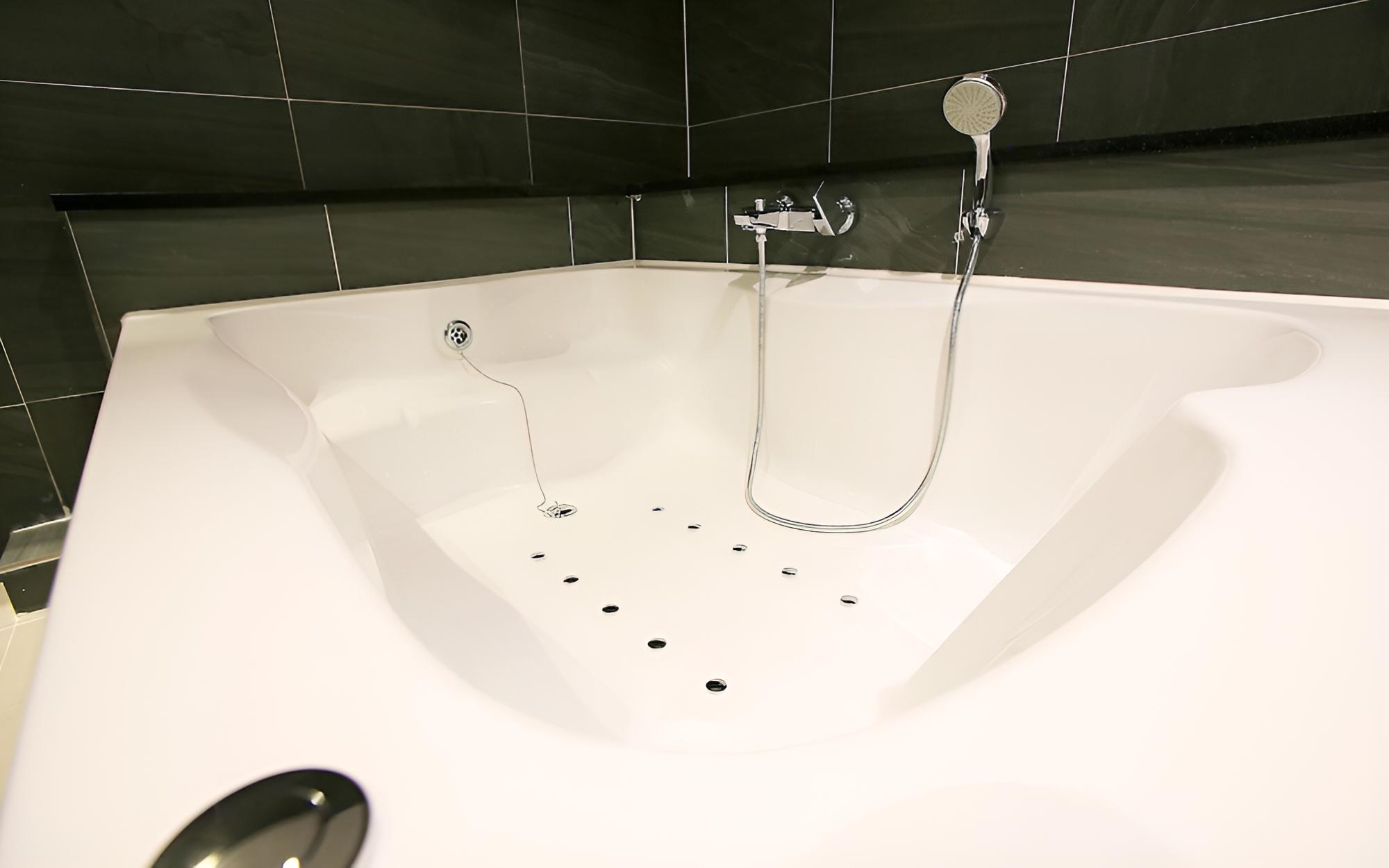 Room (Premium Twin (OTT Styler)) - Photo 23