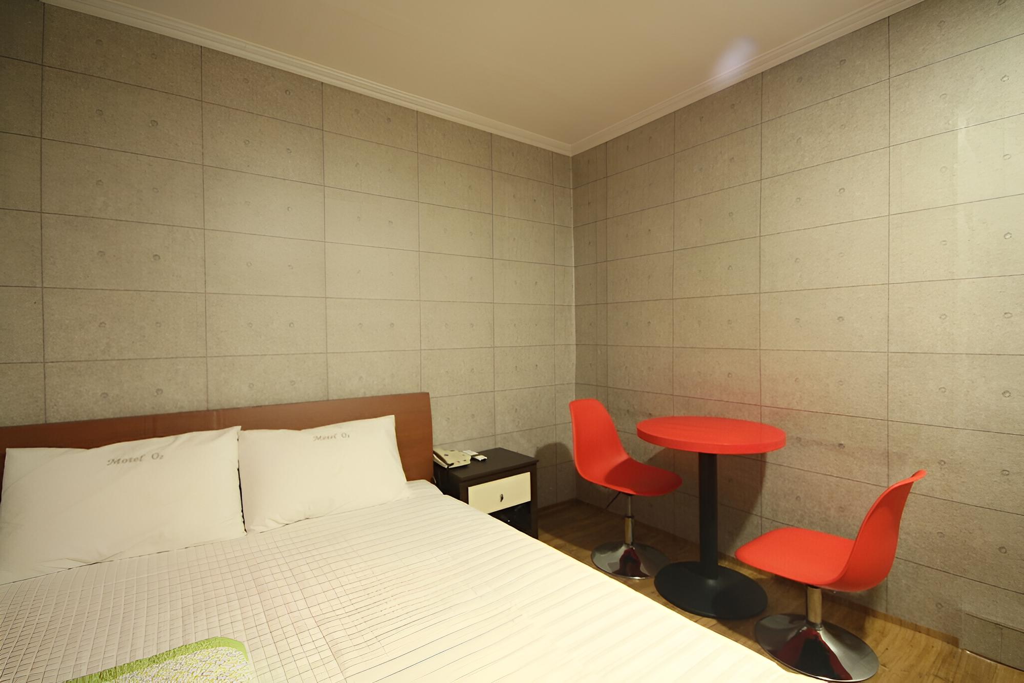 Room (Standard Room) - Photo 2