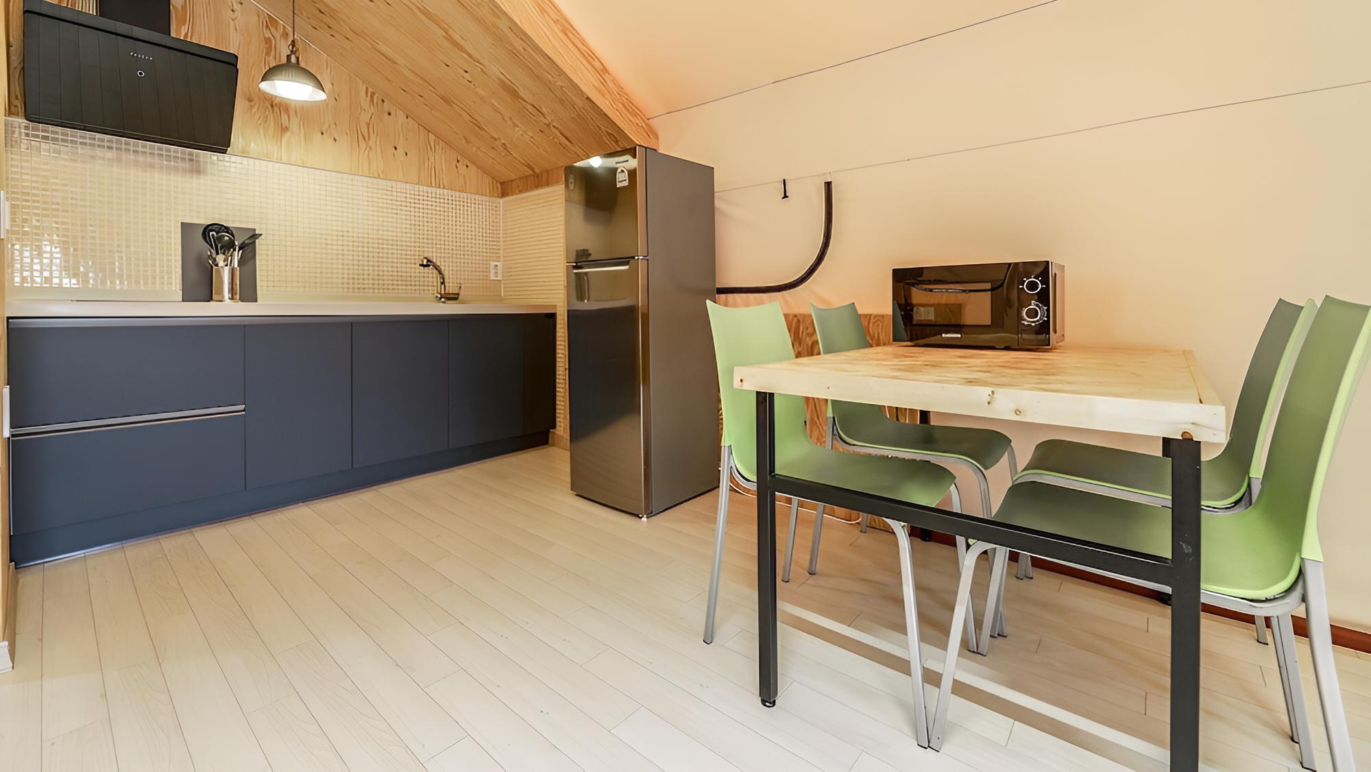 Basic Room, 1 Bedroom (Glamping B) - Photo 6