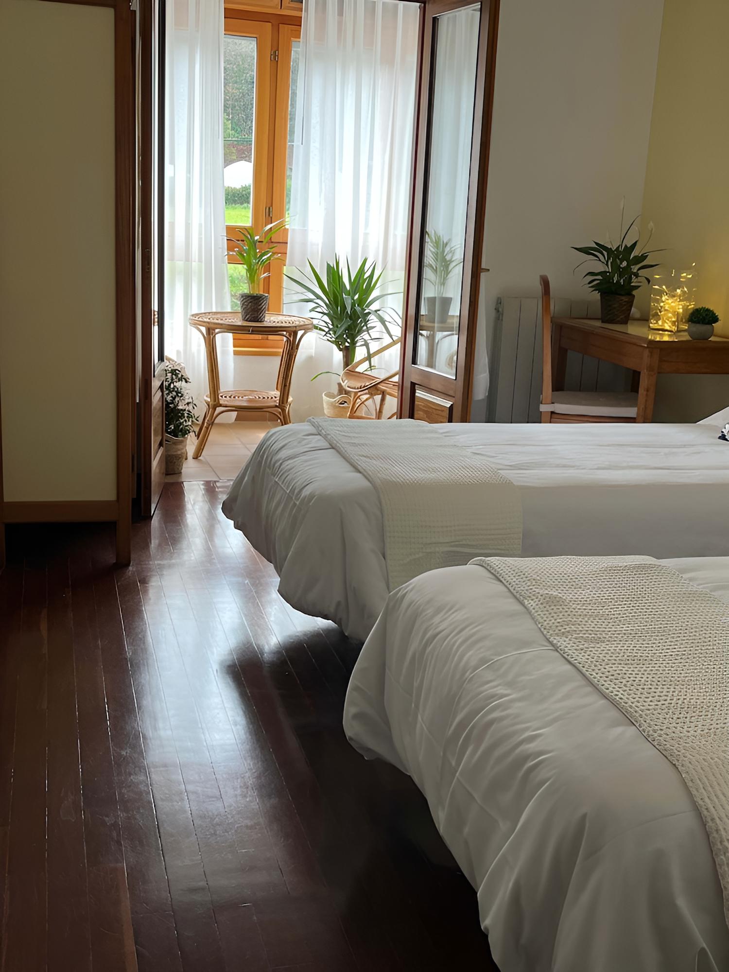 Gallery Room, 2 Twin Beds photo 3