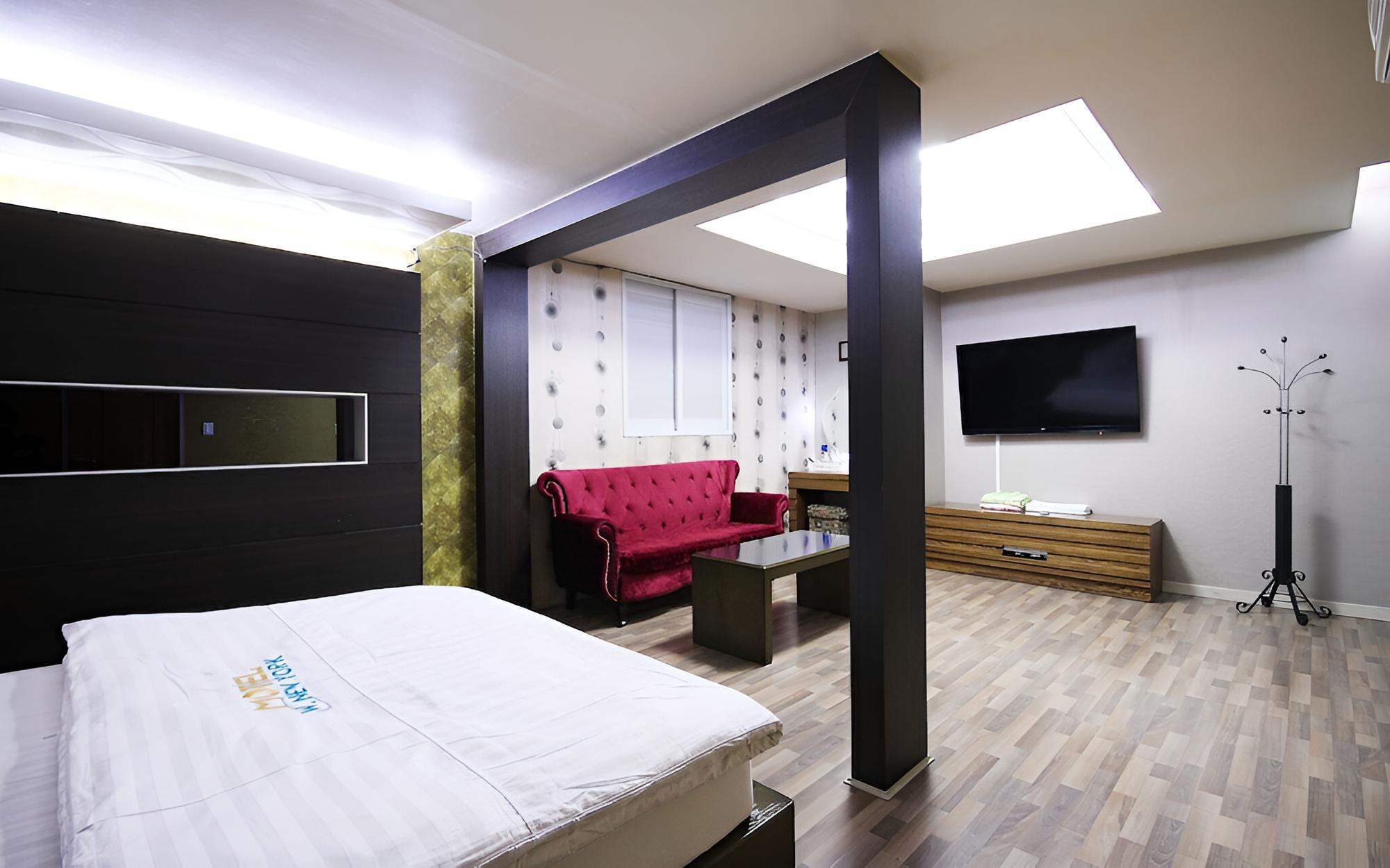 Room (Special room (room random assignment))