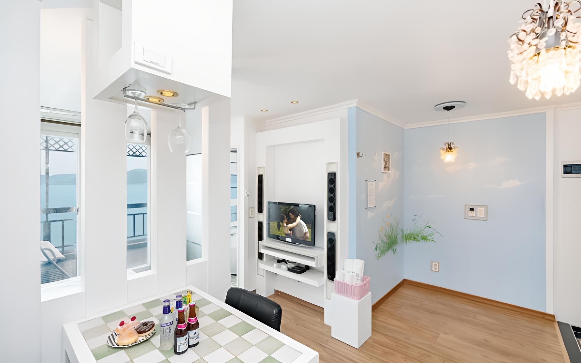 Room (Room 203 (Ocean View Spa))