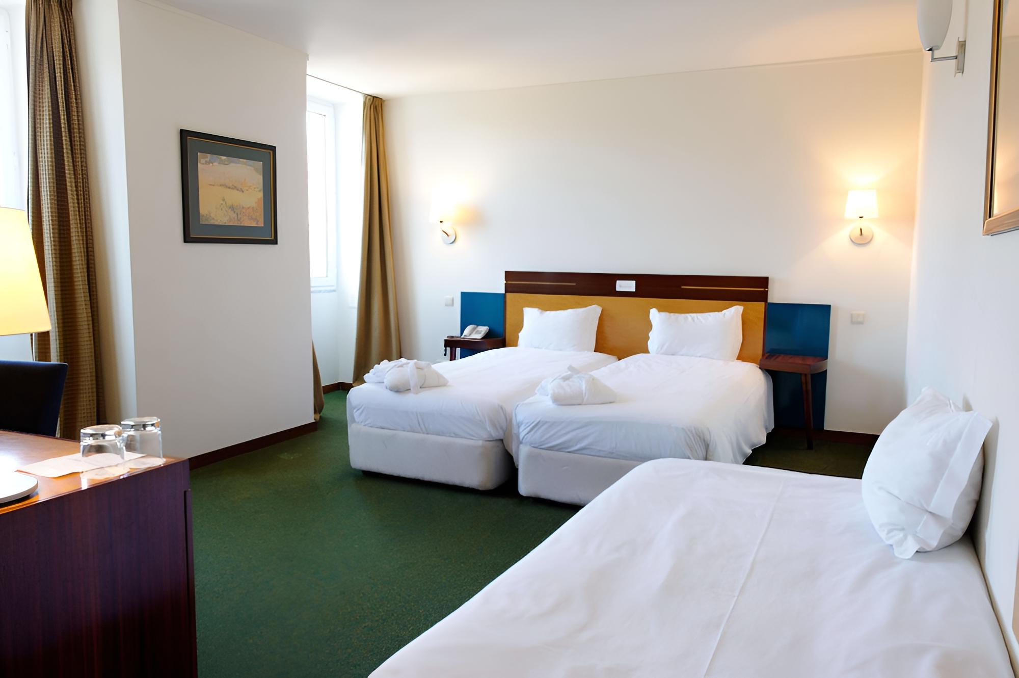 Standard Room, 3 Twin Beds