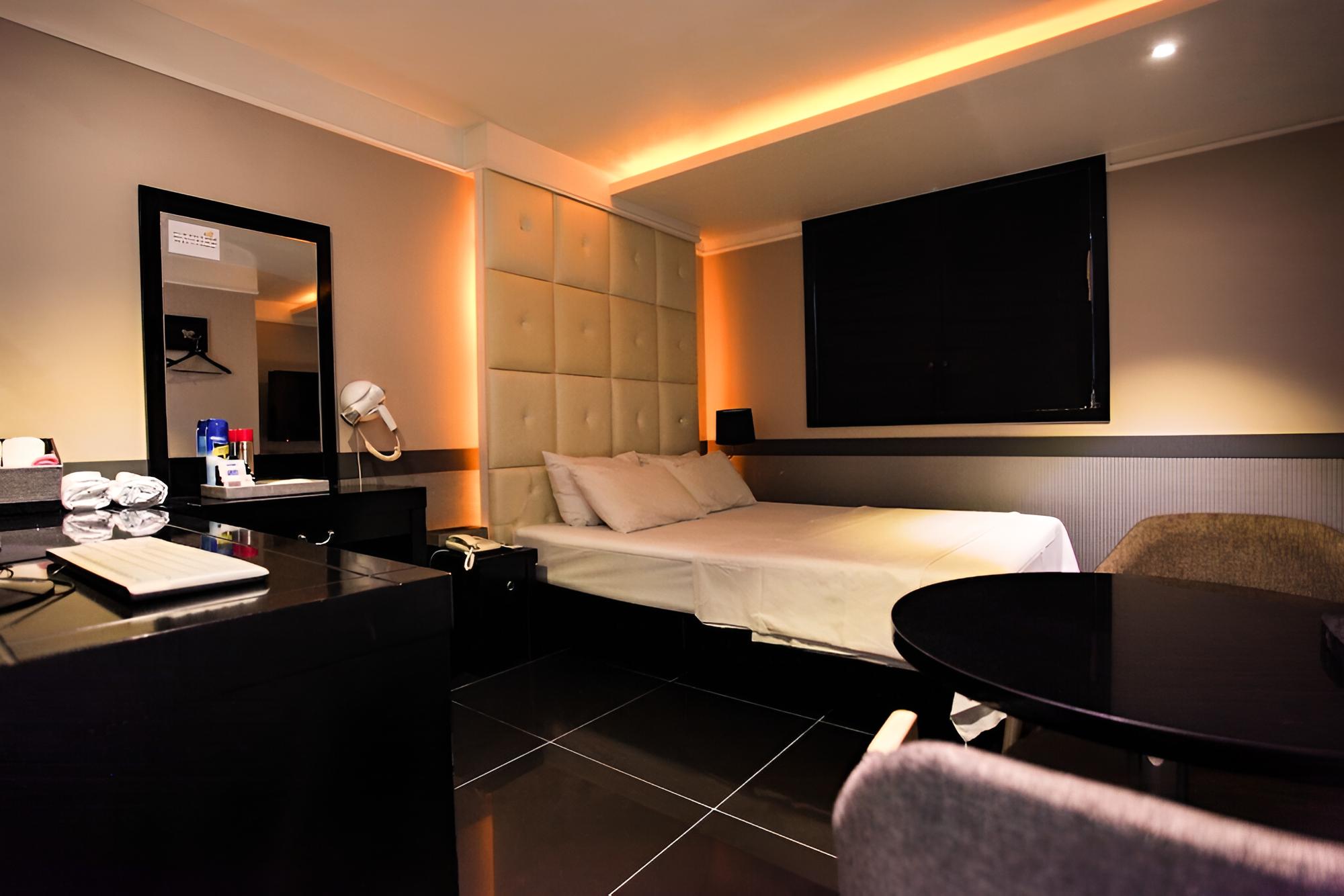 Room (Standard Room)