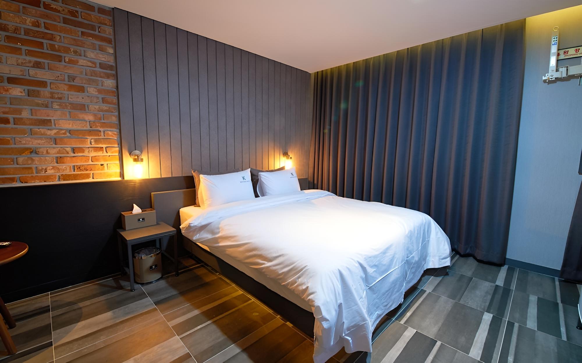 Room (VIP (with styler))