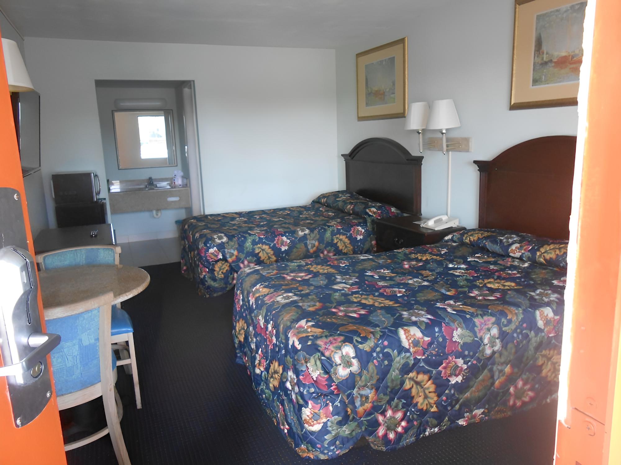 Double Room, 2 Double Beds, Non Smoking photo 1