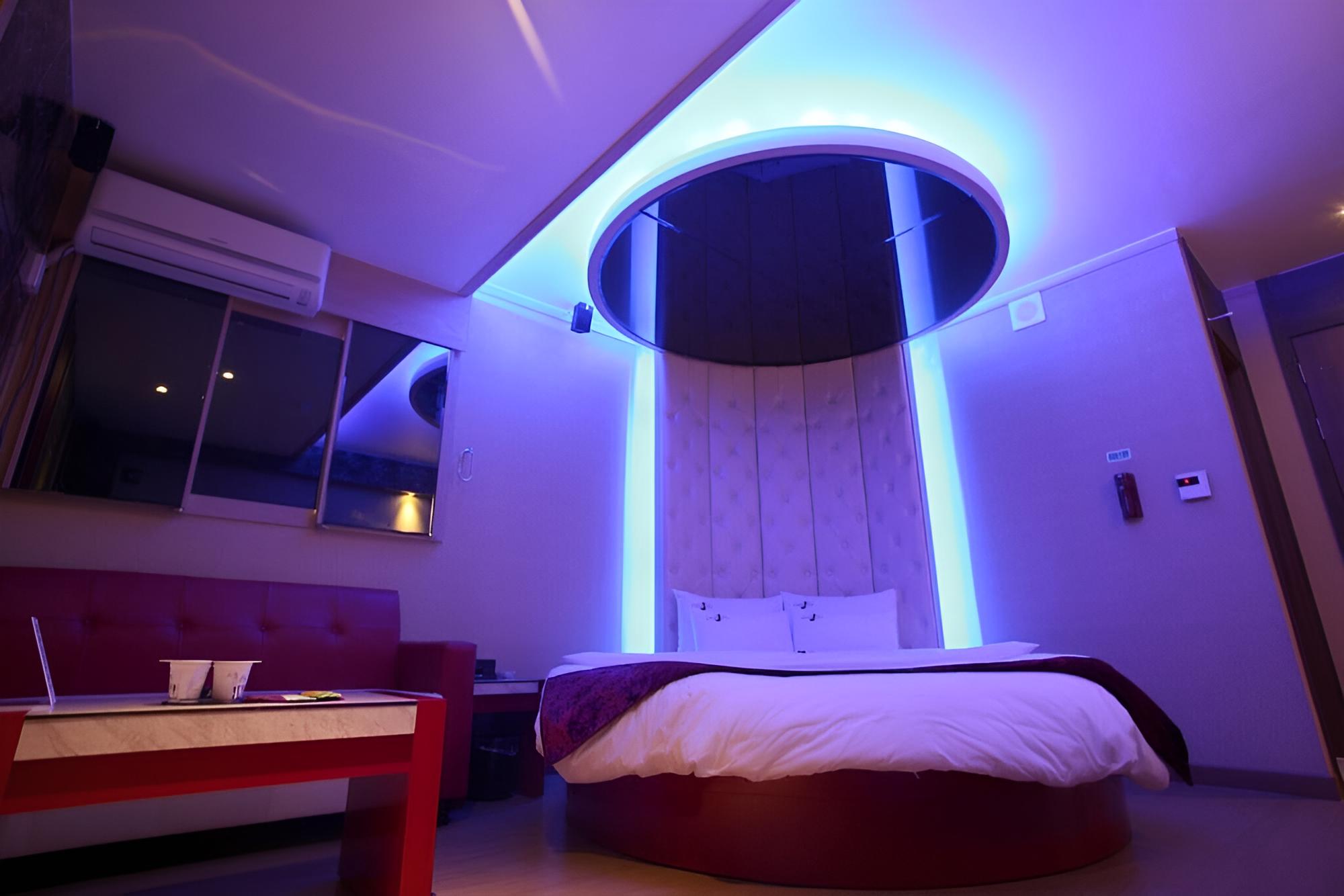 Room (Semi-Special Room) - Photo 12