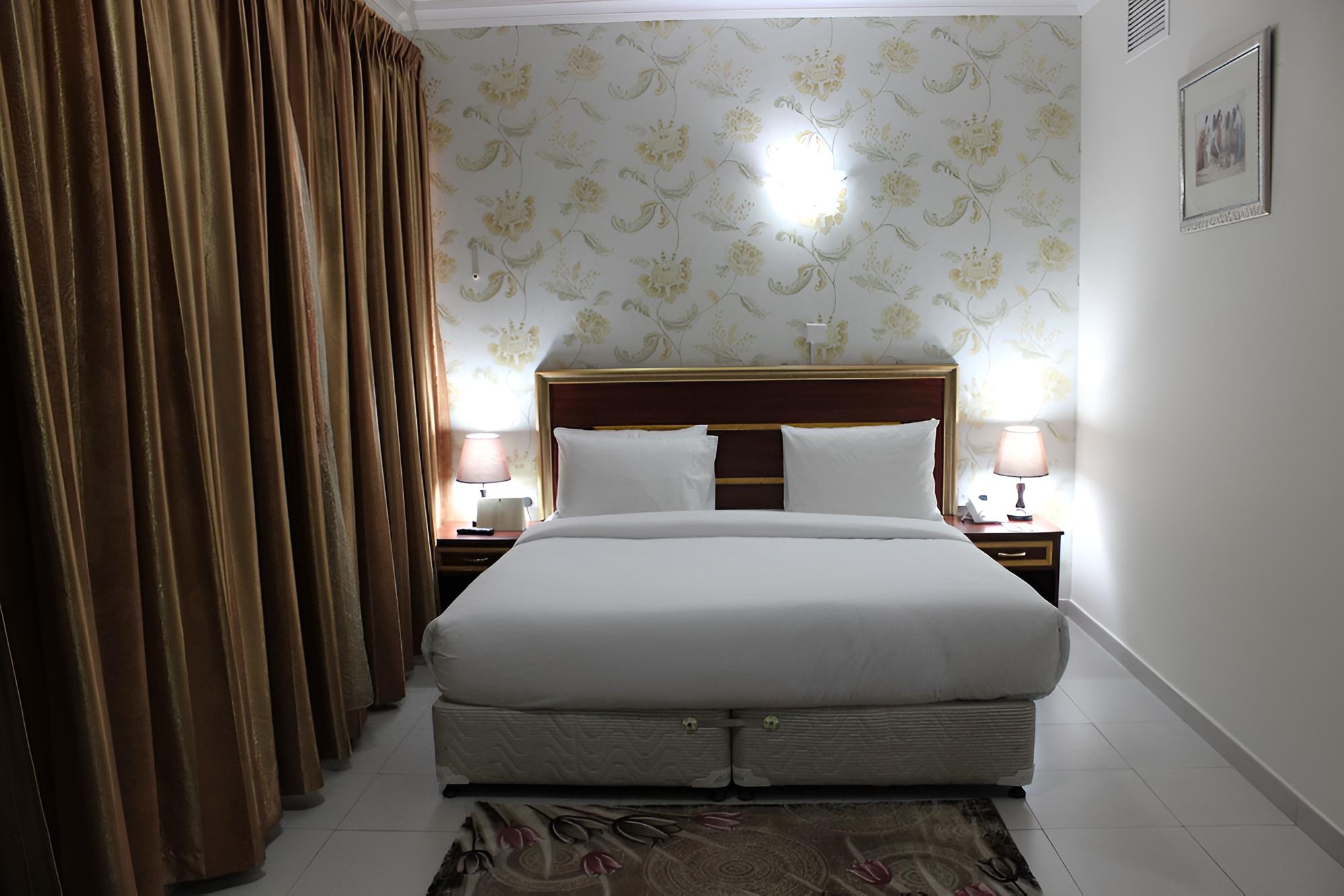 Standard Double or Twin Room photo 2