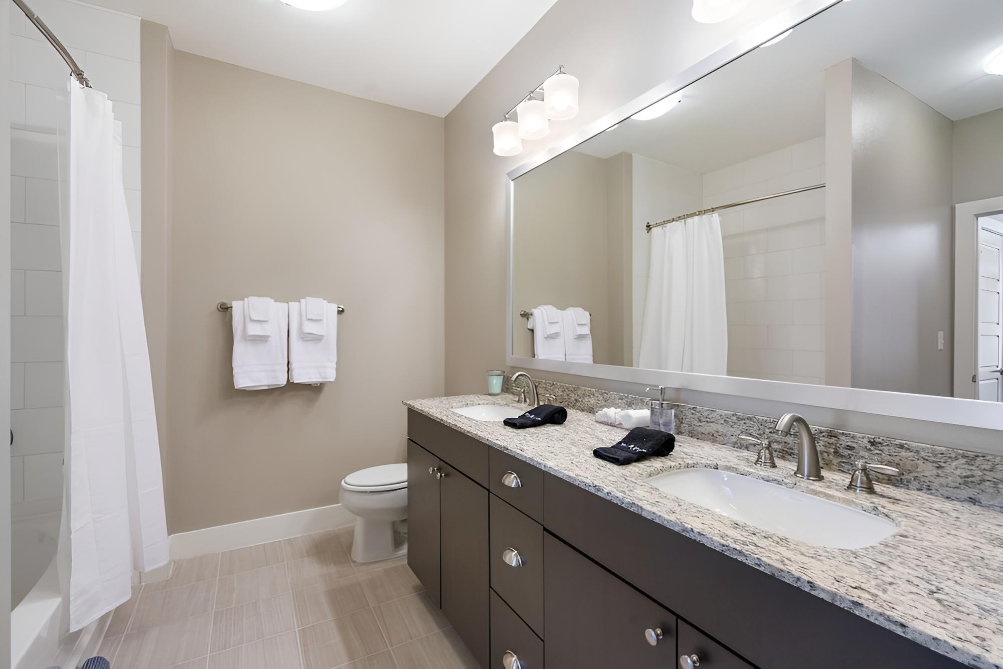 Comfort Apartment, 1 King Bed with Sofa bed, Non Smoking (Self Check-in with Virtual Front Desk)
