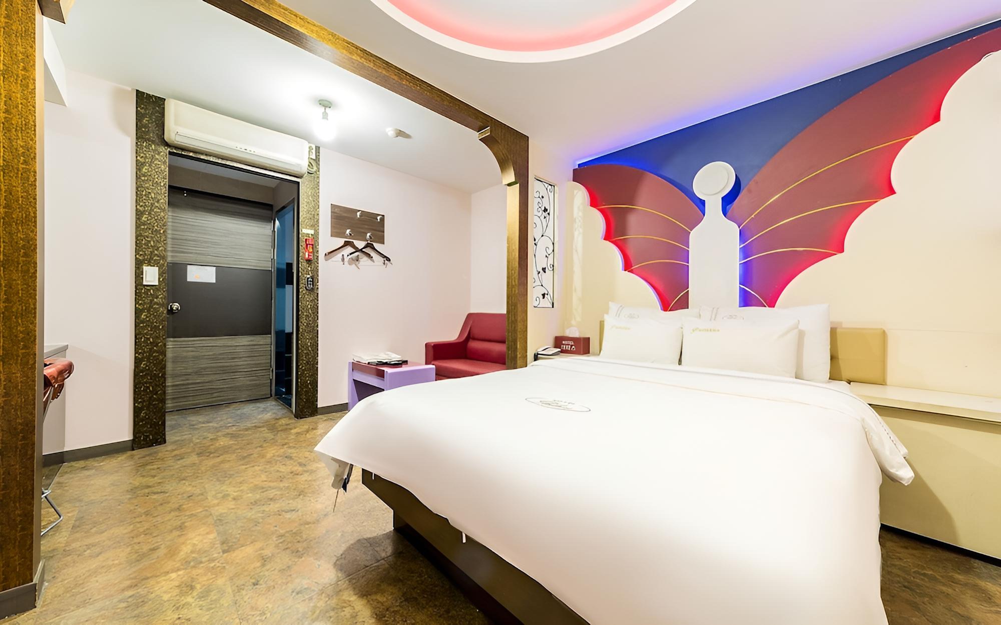 Room (General room-physical identification ) - Photo 11
