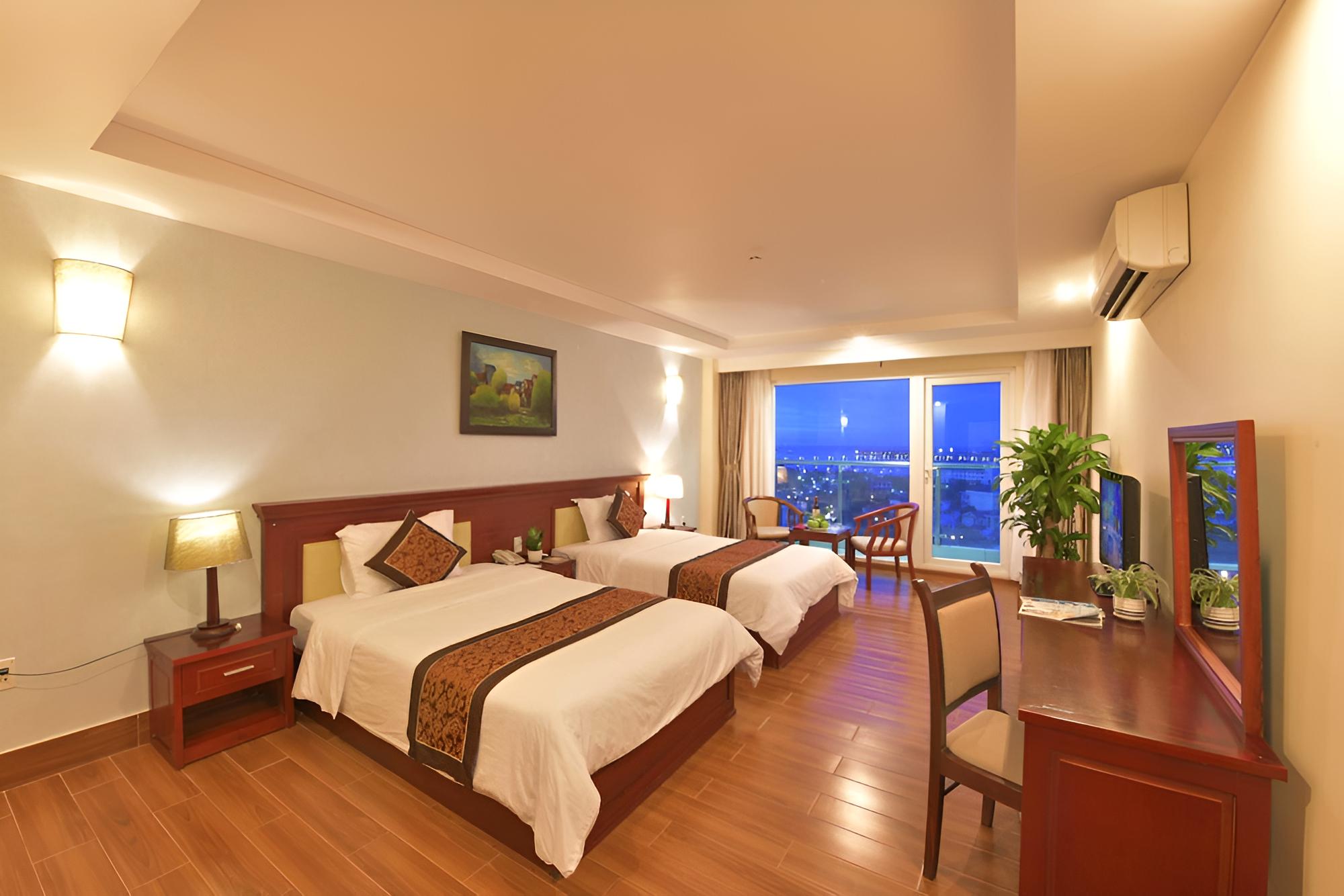 Deluxe Twin Room, River View photo 2
