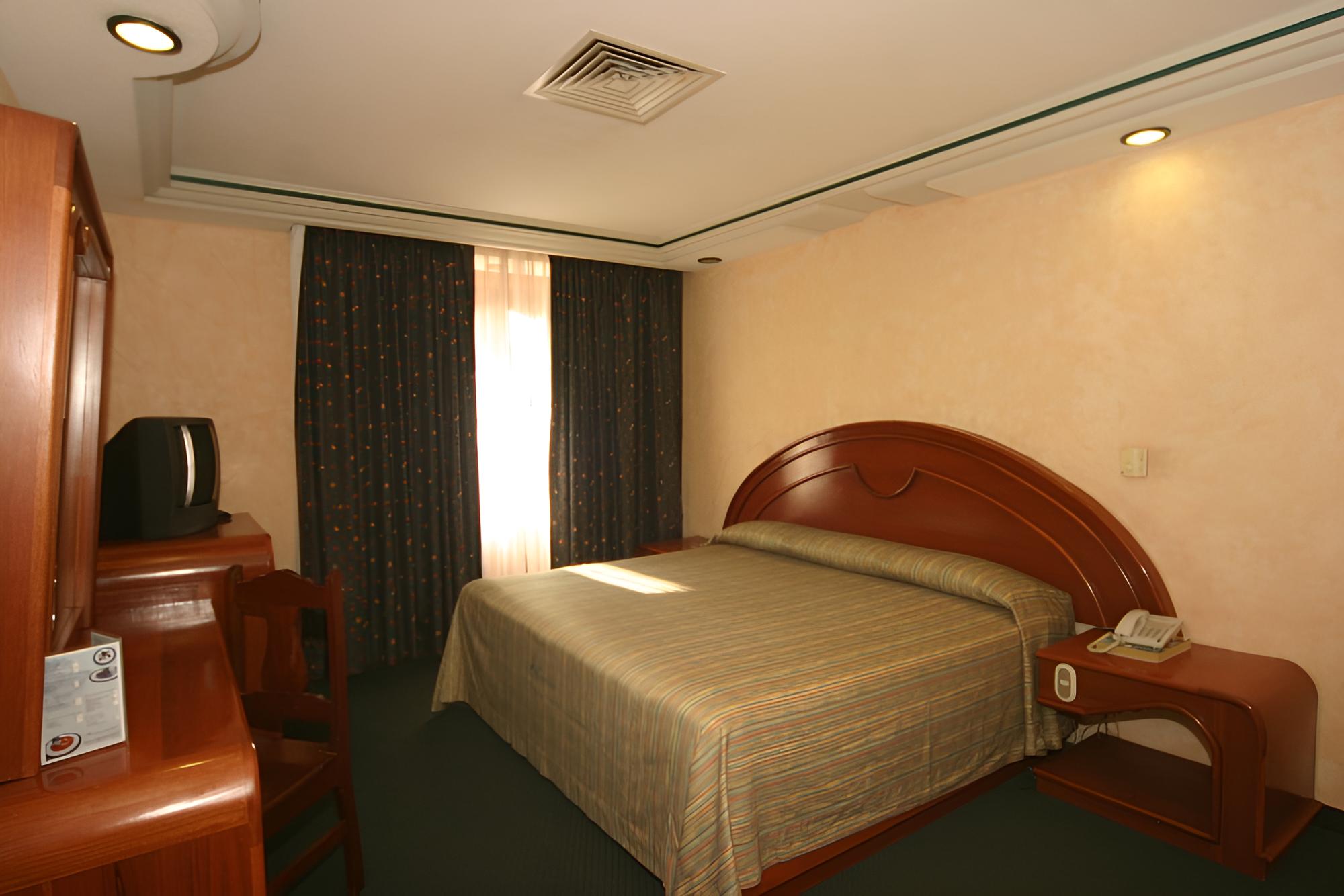 Standard Room photo 2