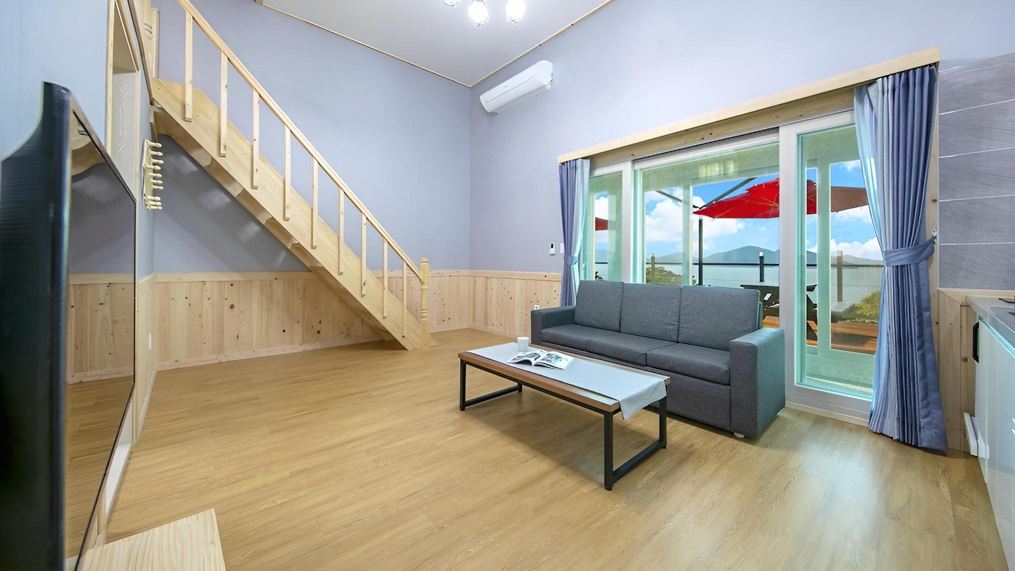 Basic Room, 2 Bedrooms (102 ( F1 ))