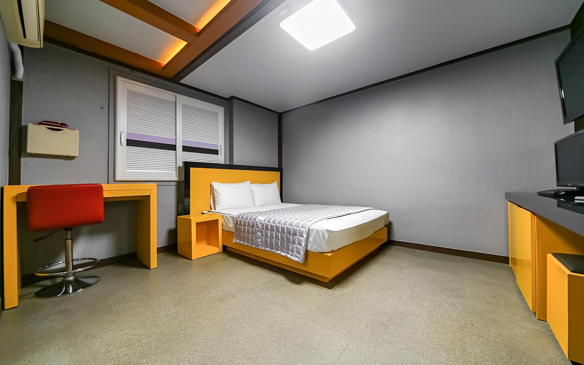Room (Special Room)