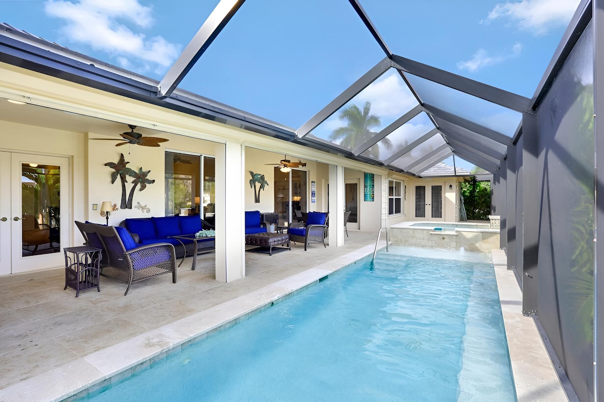 House, Multiple Beds (Shalimar Waterfront Pool Home)