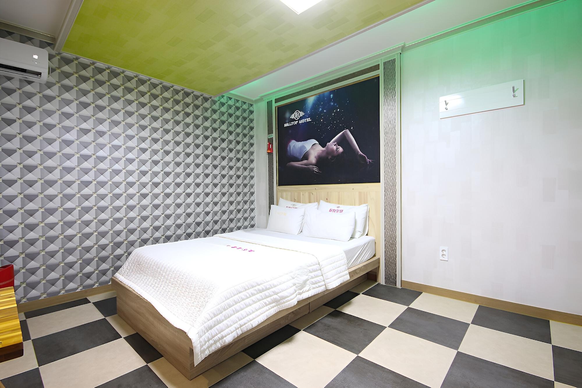 Room (Special Room)