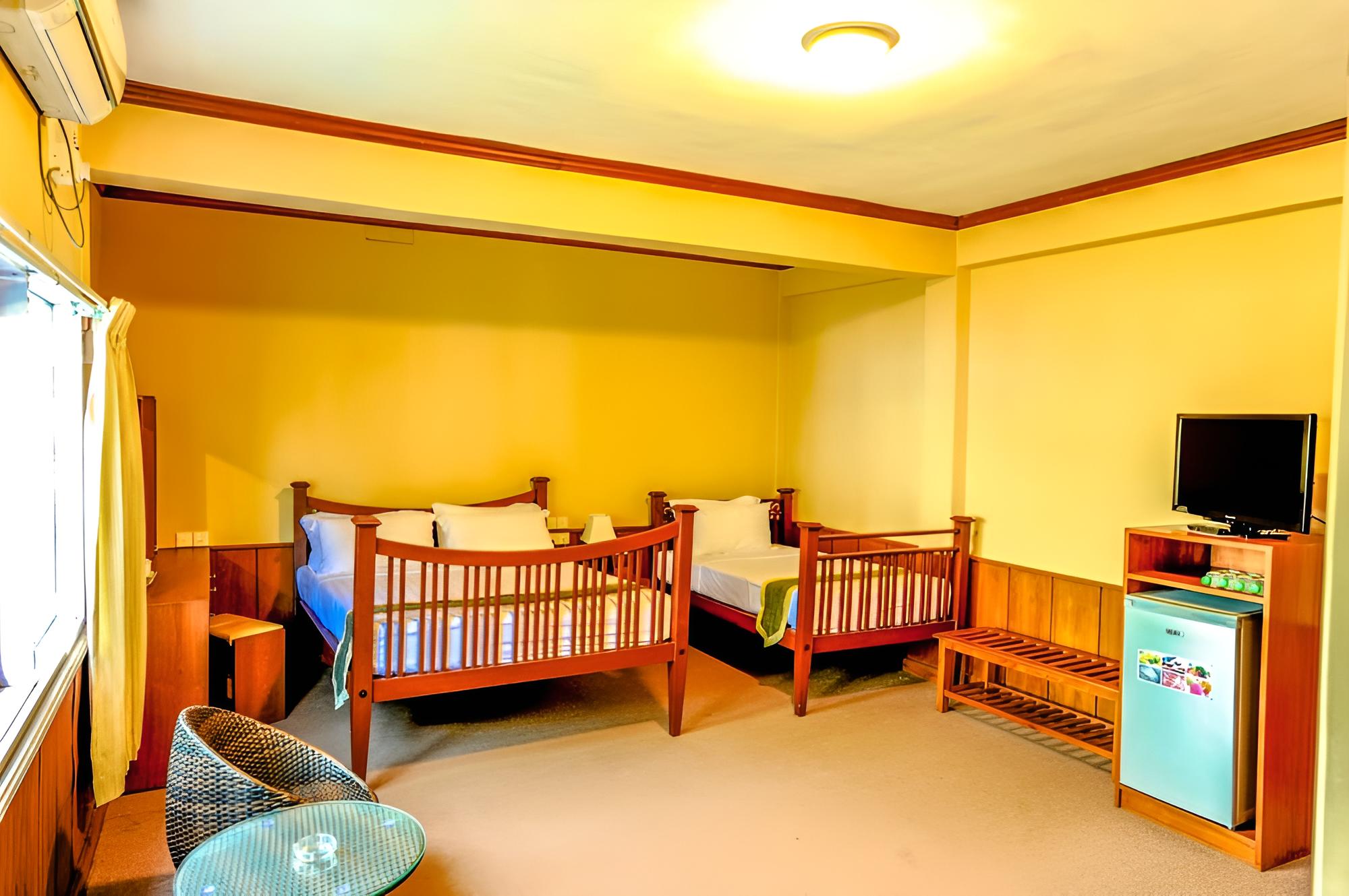 Family Room photo 2