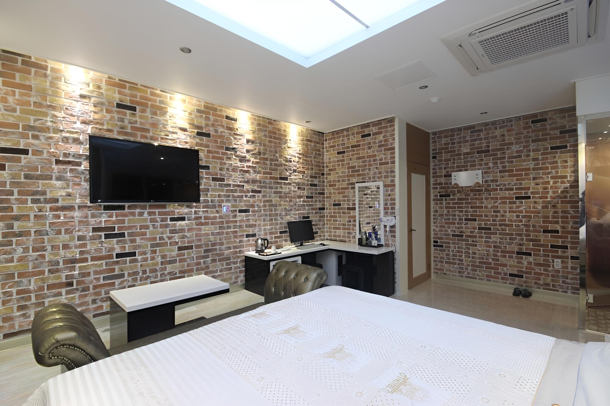 Room (VIP)