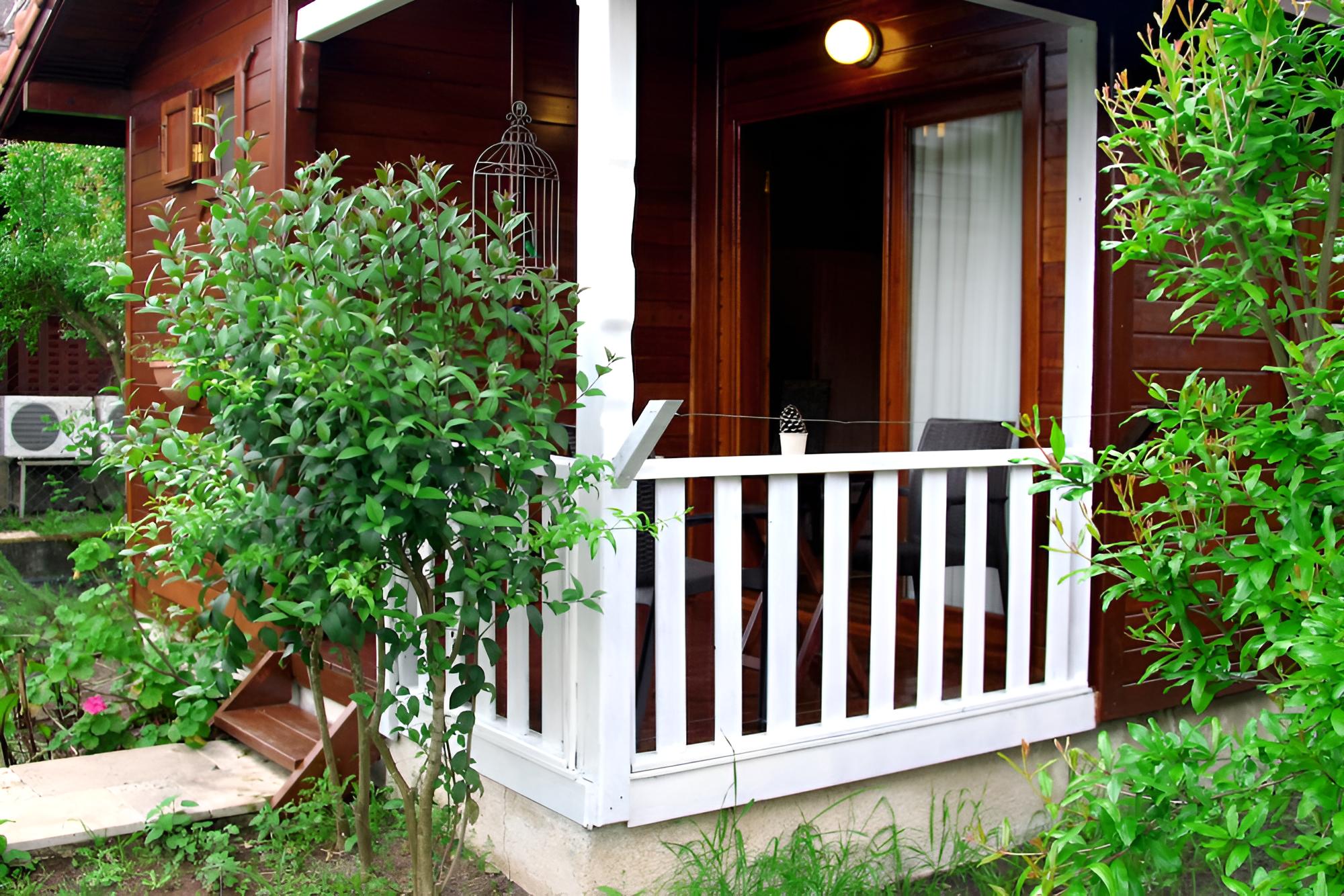 Bungalow (Quadruple)