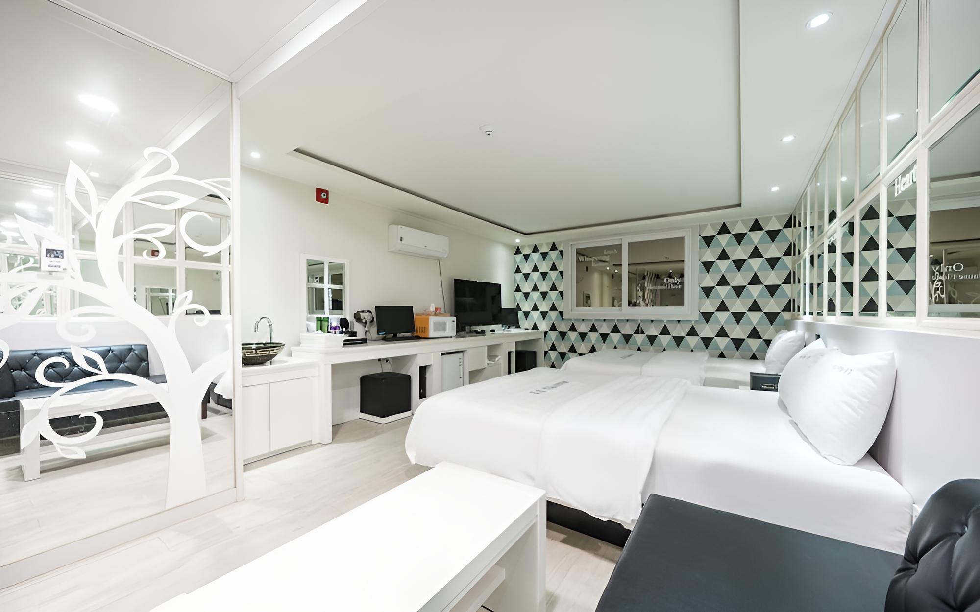 Room (Special Room)