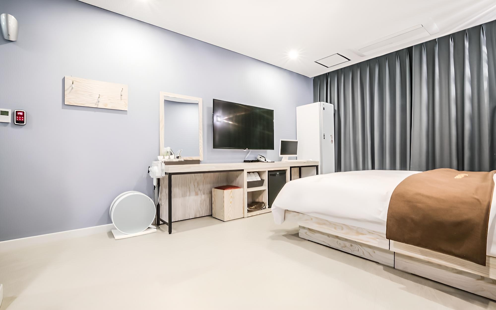 Room (Deluxe room)