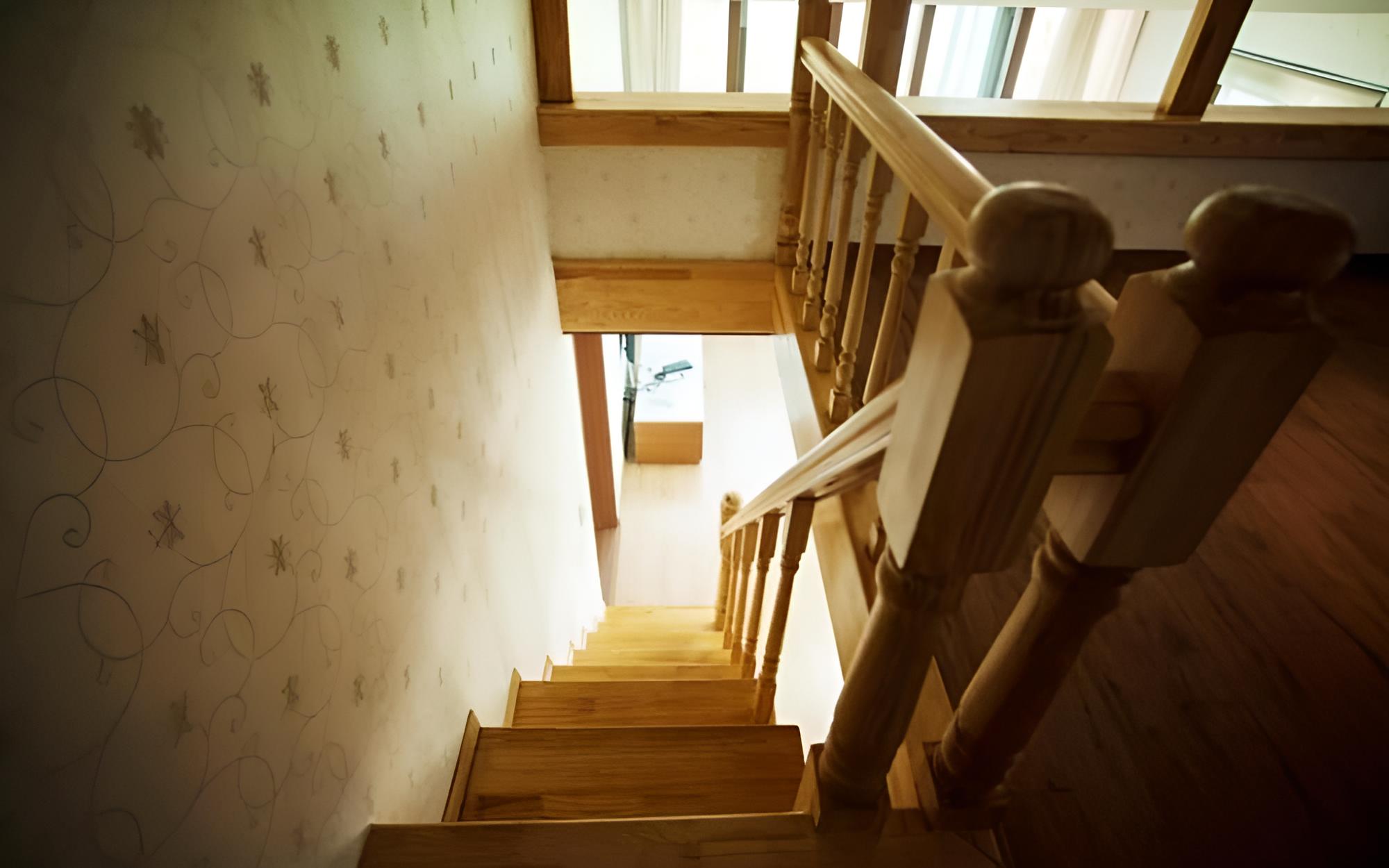 Room (B203 (duplex)) - Photo 8