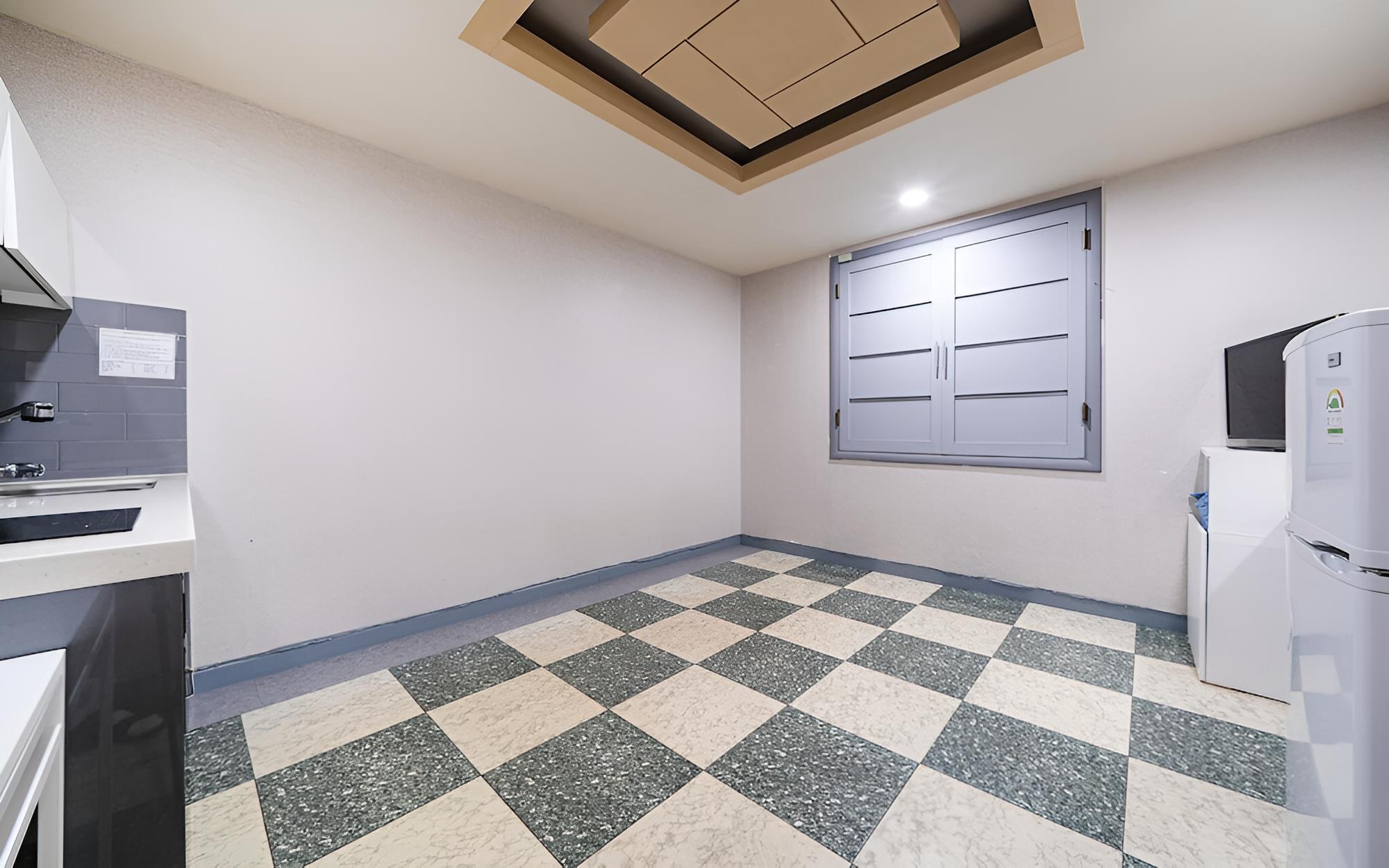Room (Pension Ondol Type)