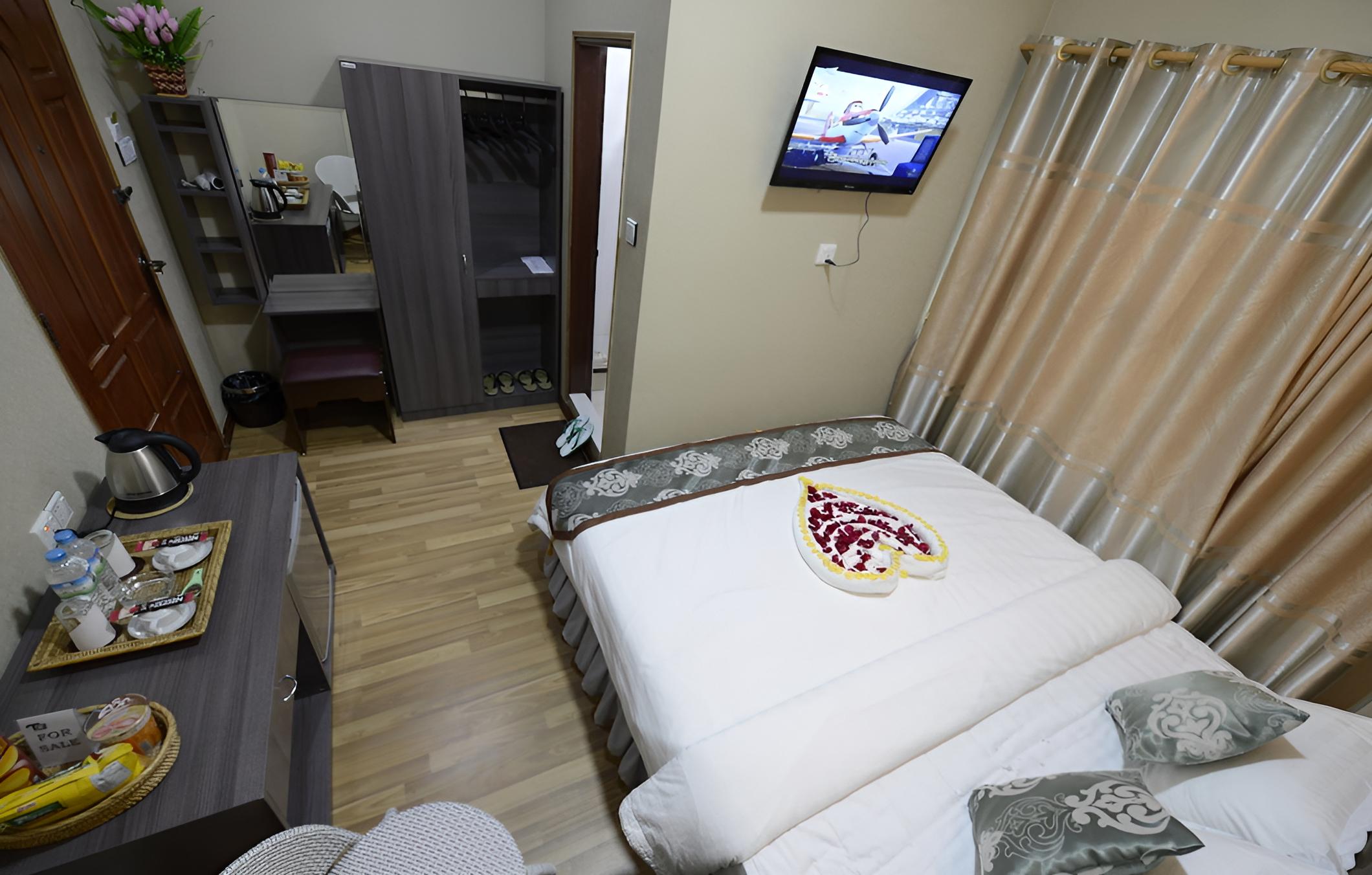 Standard Room photo 2