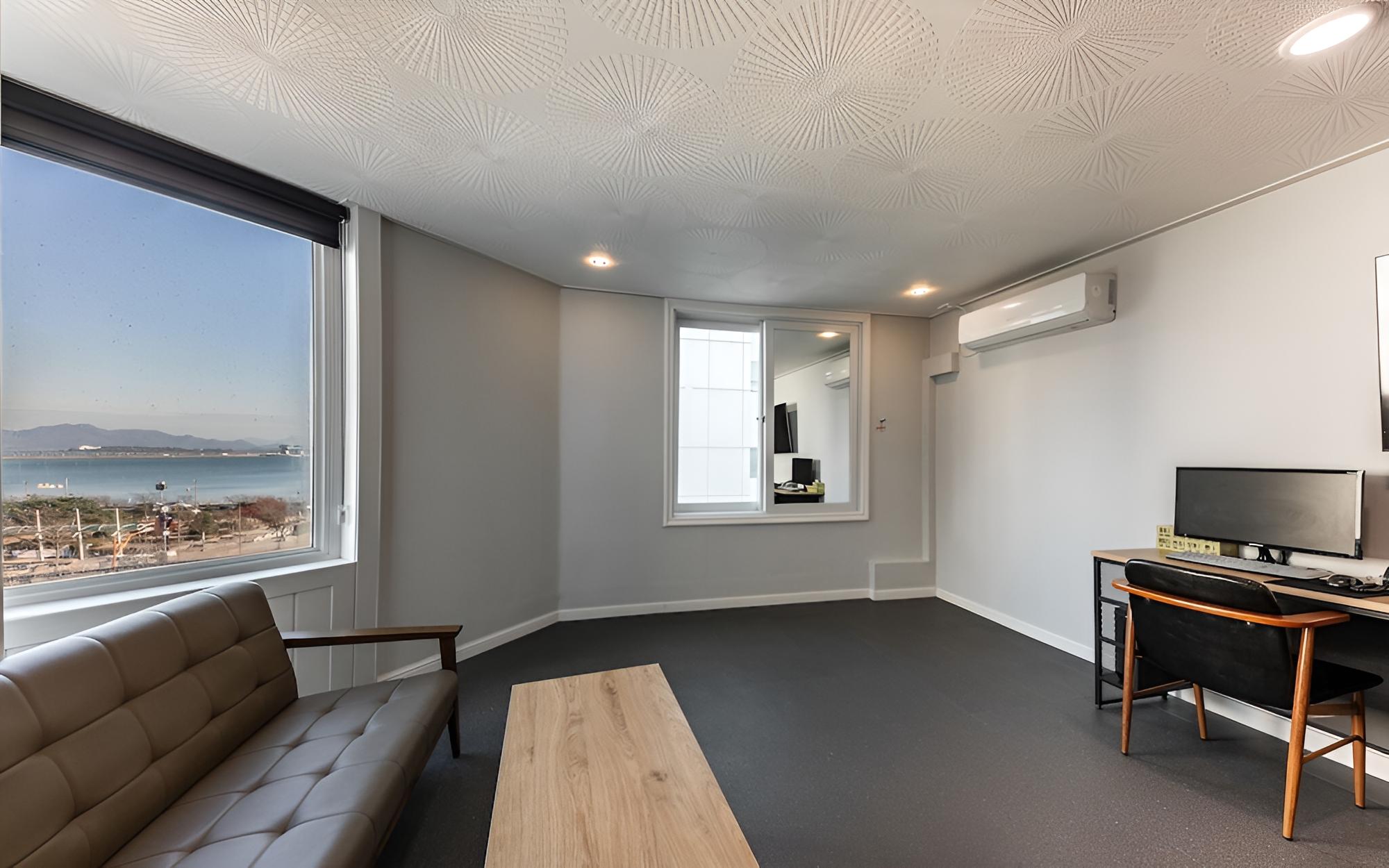 Room (VIP Ocean View (TV OTT Available)) - Photo 1
