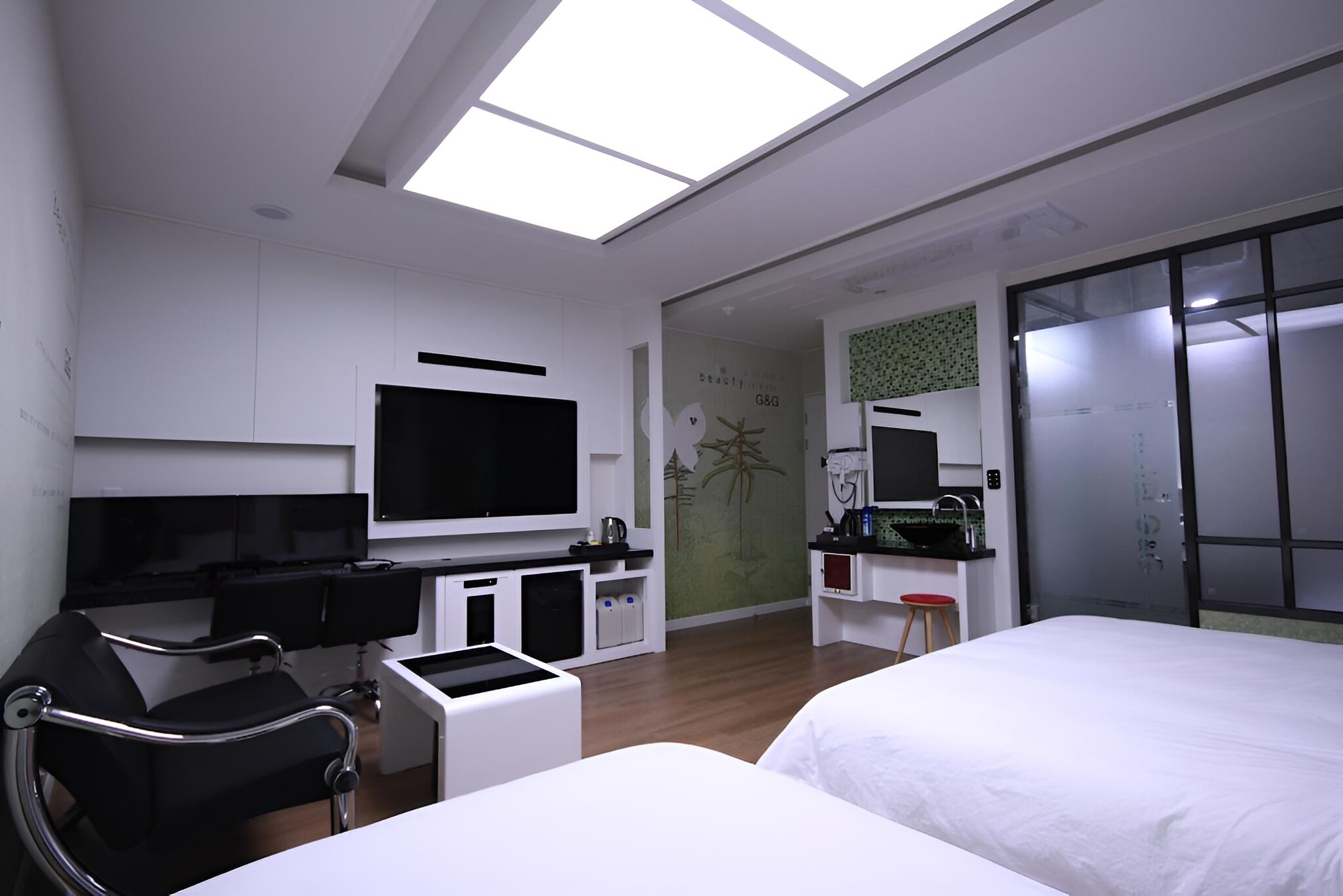 Room (Twin (Free to watch Netflix)) - Photo 6