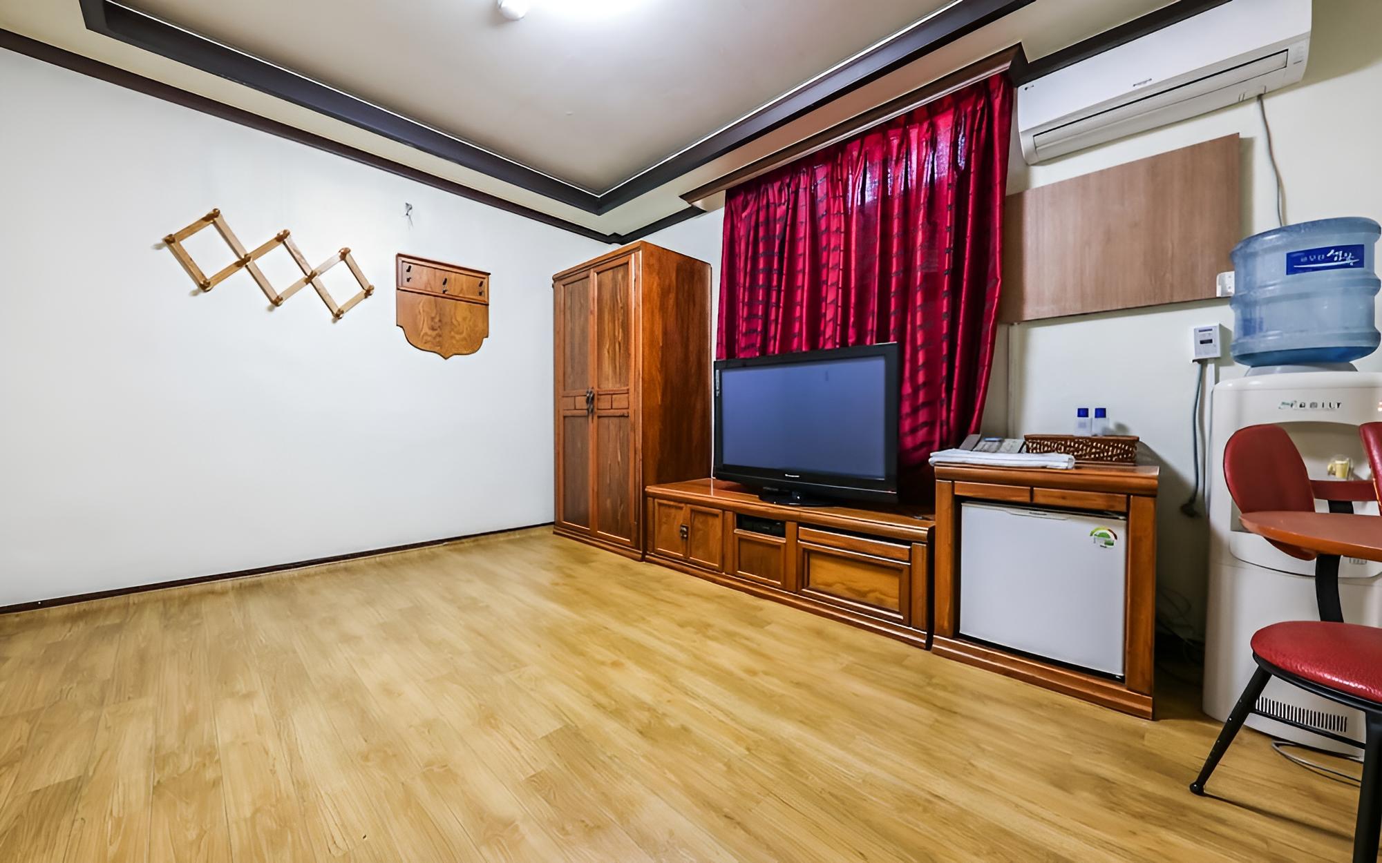Room (On-dol)
