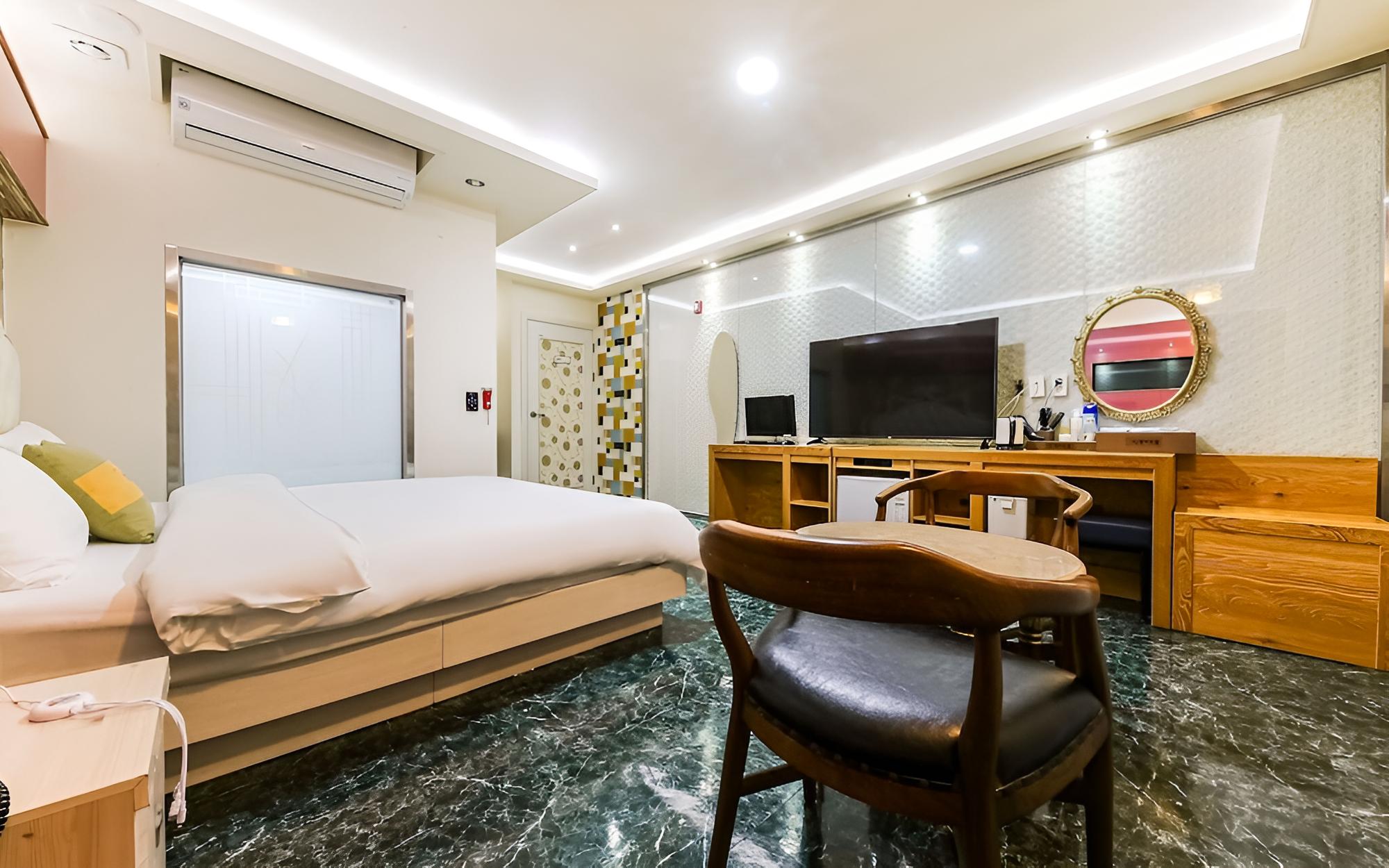 Room (Styler (free breakfast)) - Photo 7